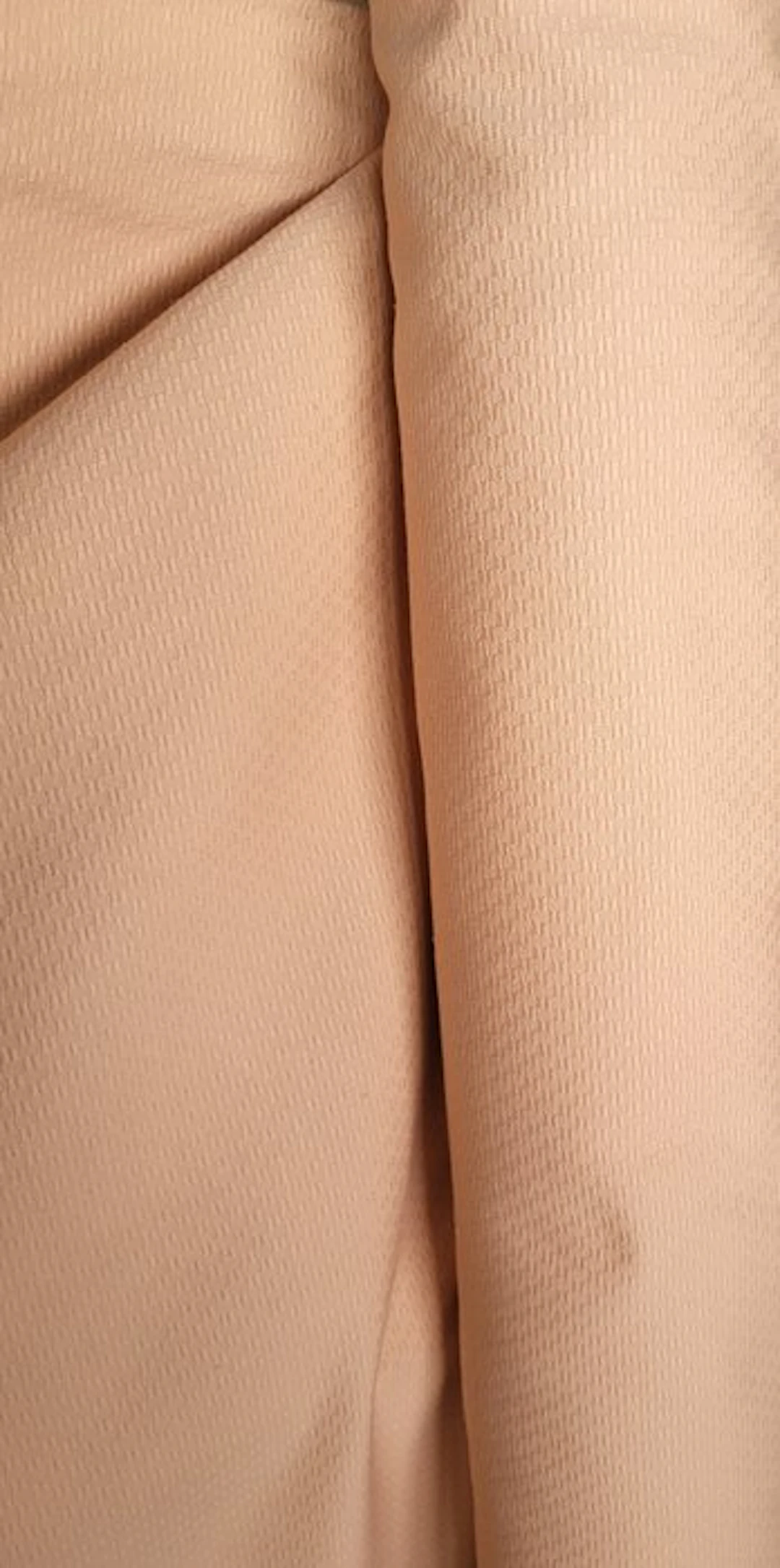 Wonderful damask fabric in a solid color Made in Italy...