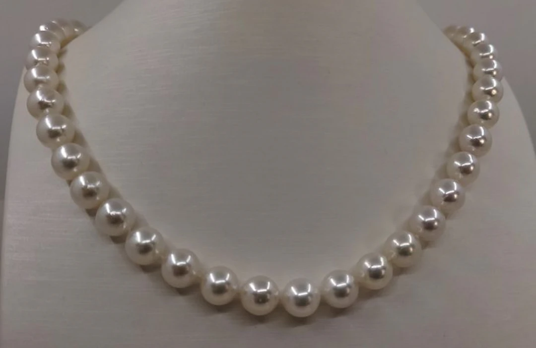 Necklace ALGT Certified Akoya Pearls - 8.5x8.9mm