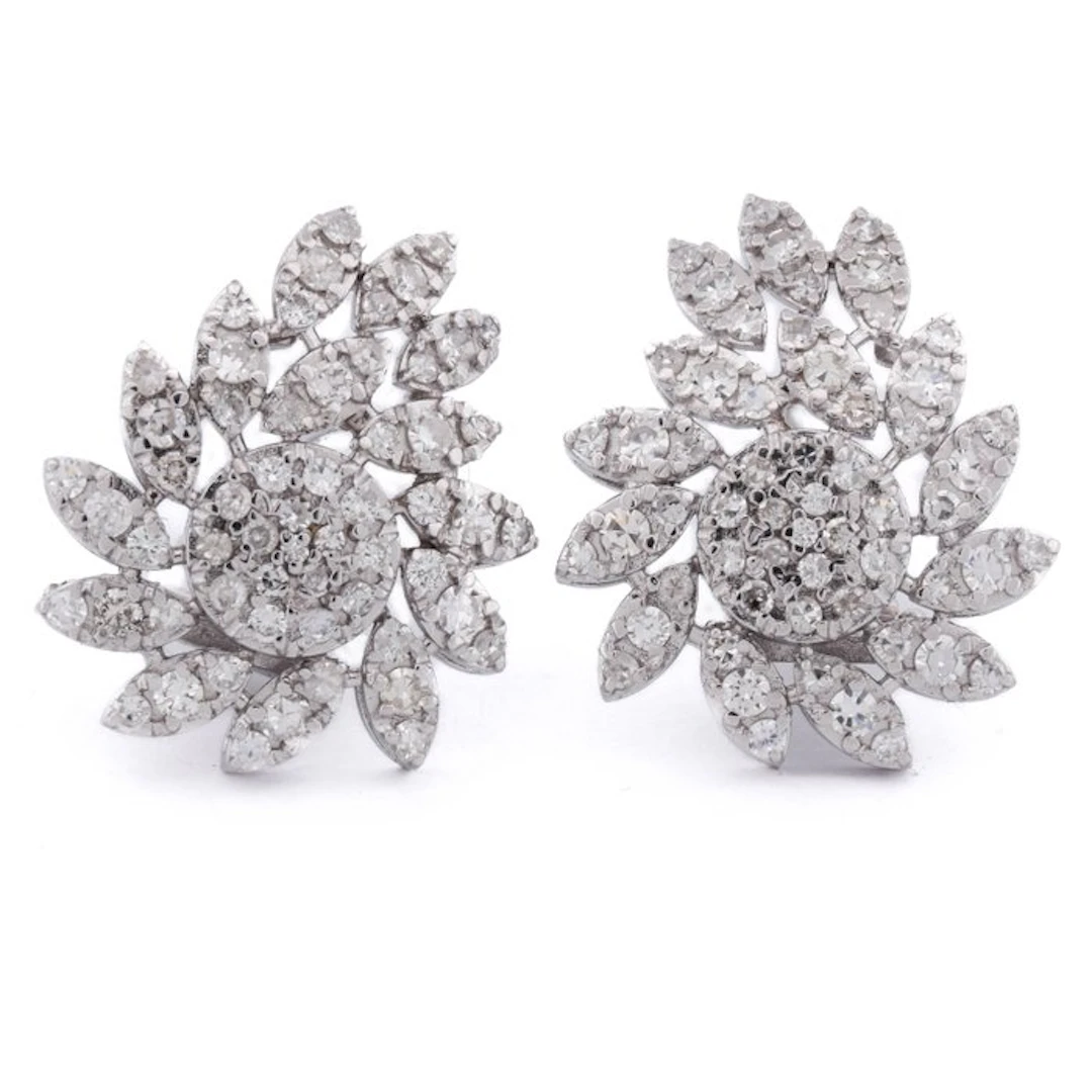 Earrings Platinum - 3.10ct. tw. Diamond (Natural)