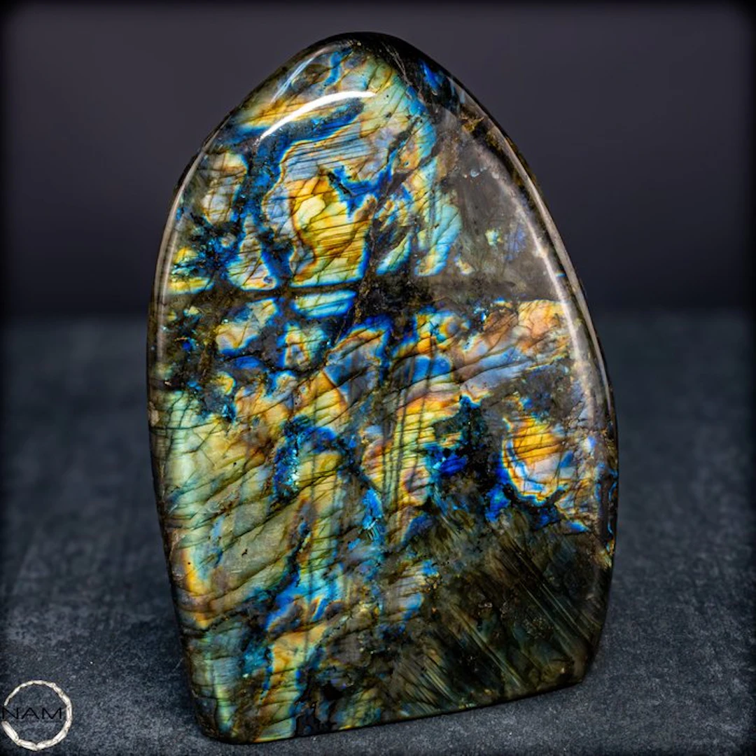 Natural labradorite freeform from Madagascar –...