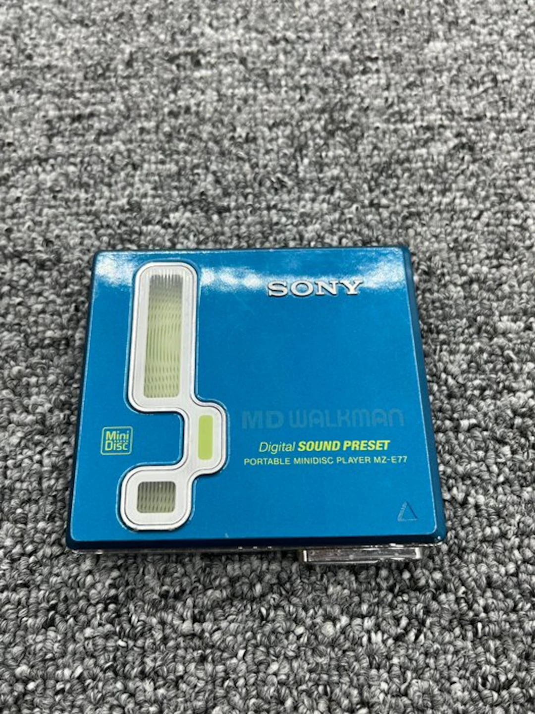 Sony - MZ-E77 MD Walkman Portable minidisc player