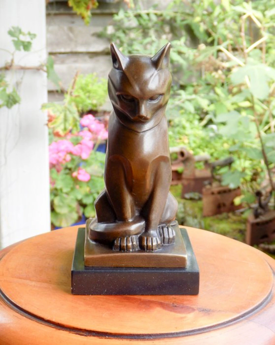 Sculpture, Bronzen Art Deco beeld van een Kat - 16.5 cm - Bronze, Marble - 2025