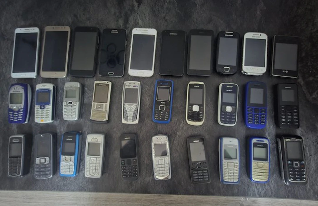 Nokia - Smartphone (130)