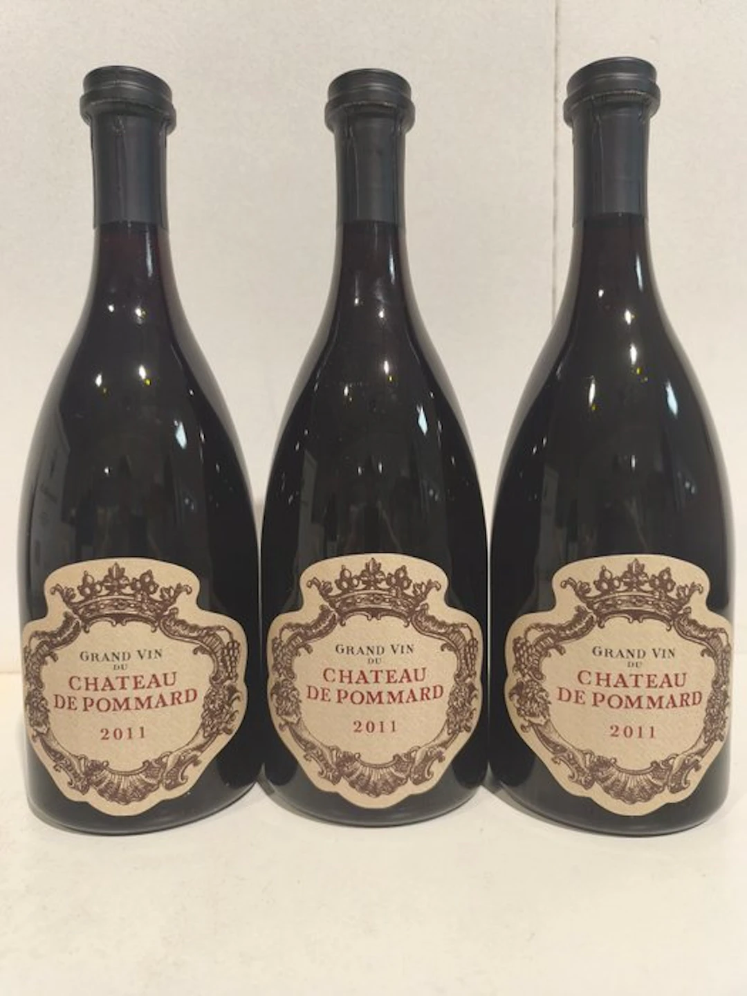 2011 Château de Pommard - Pommard - 3 Bottles (0.75L)