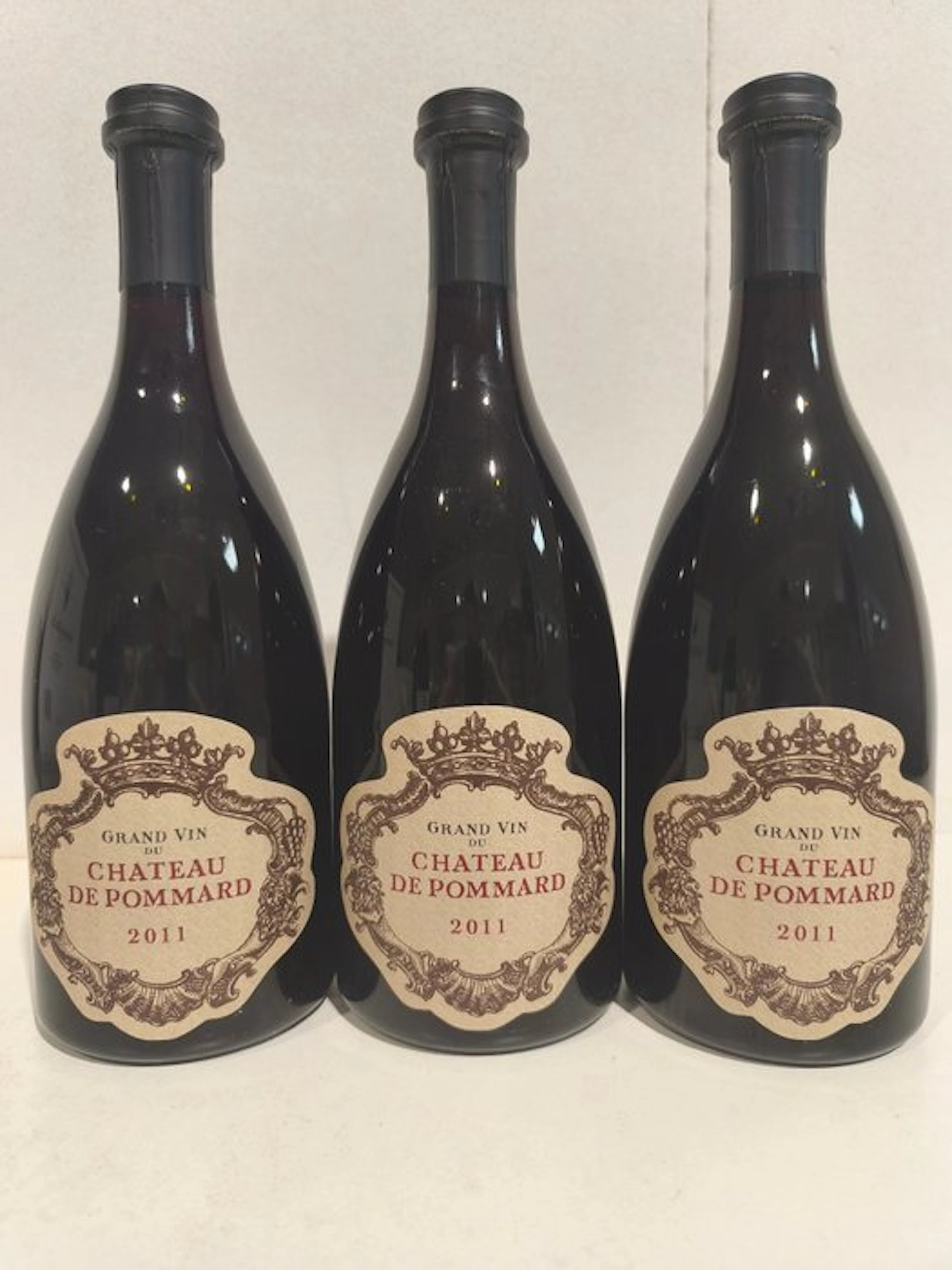 2011 Château de Pommard - Pommard - 3 Bottles (0.75L)
