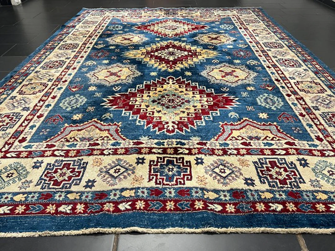 Heriz - Carpet - 330 cm - 235 cm