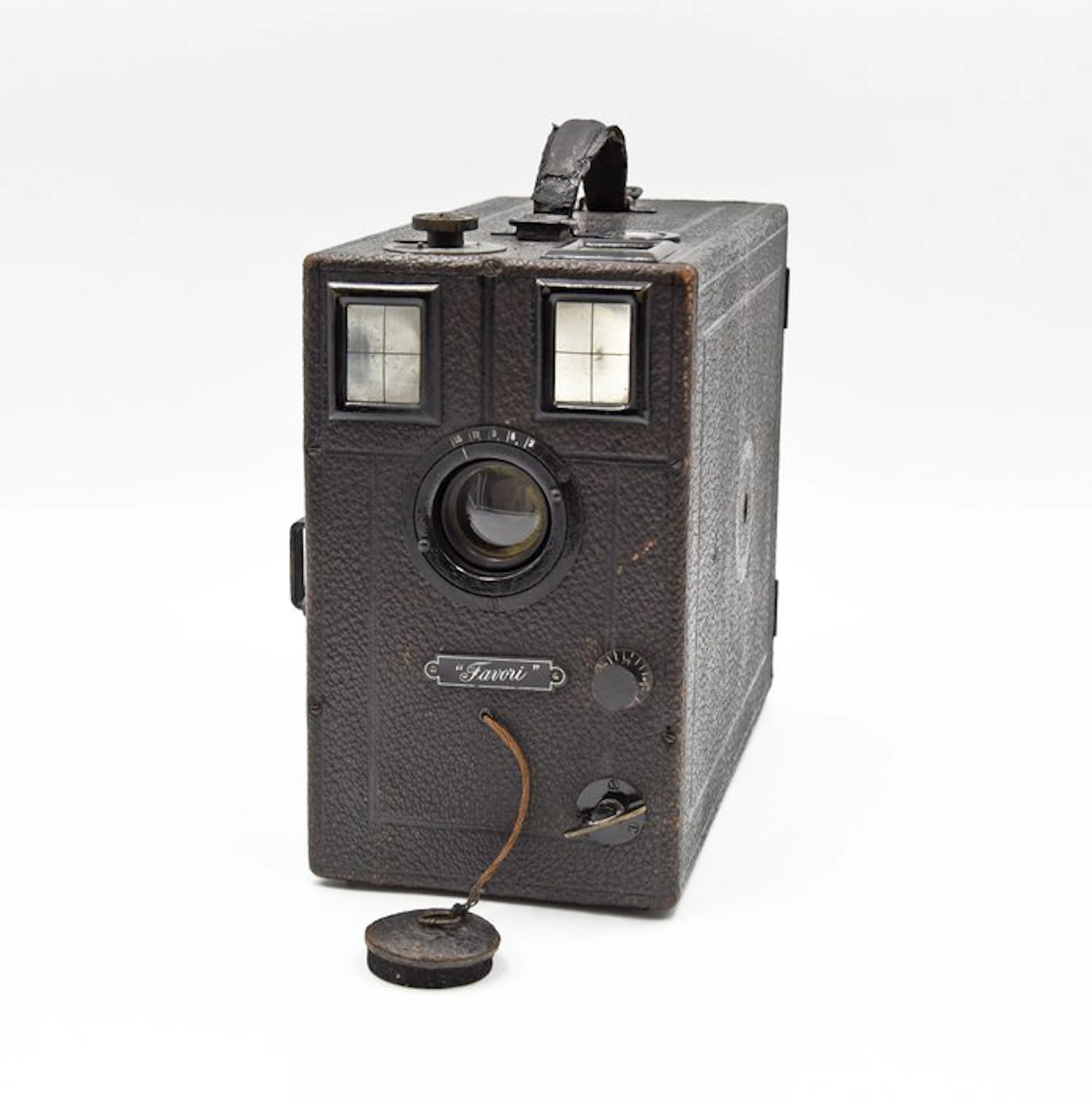 M. Jousset (Paris) Detective "Le Favori" Analogue camera