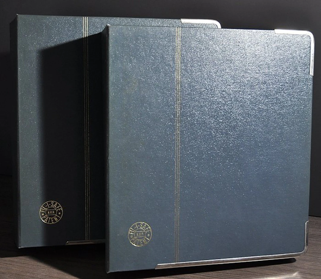 Accessories - 2 empty Fil-i-Safe Patent Shop Ledgers 30/60