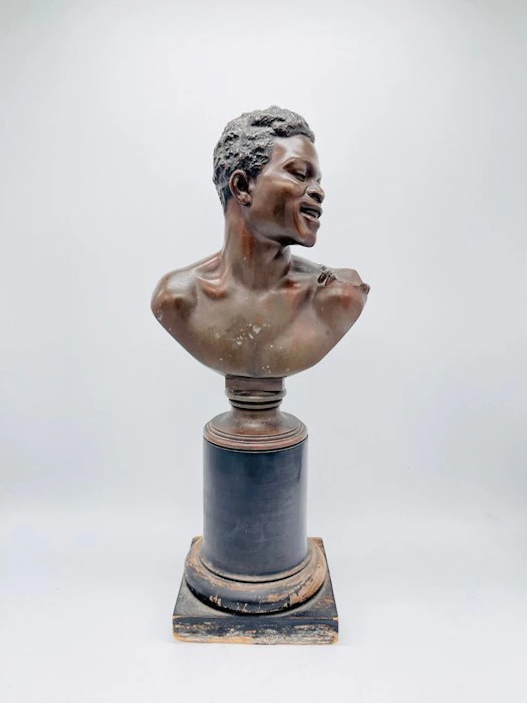 Erdmann Encke ( Berlin 1843 - 1896) - Bust, Nubian male - 33 cm - Spelter