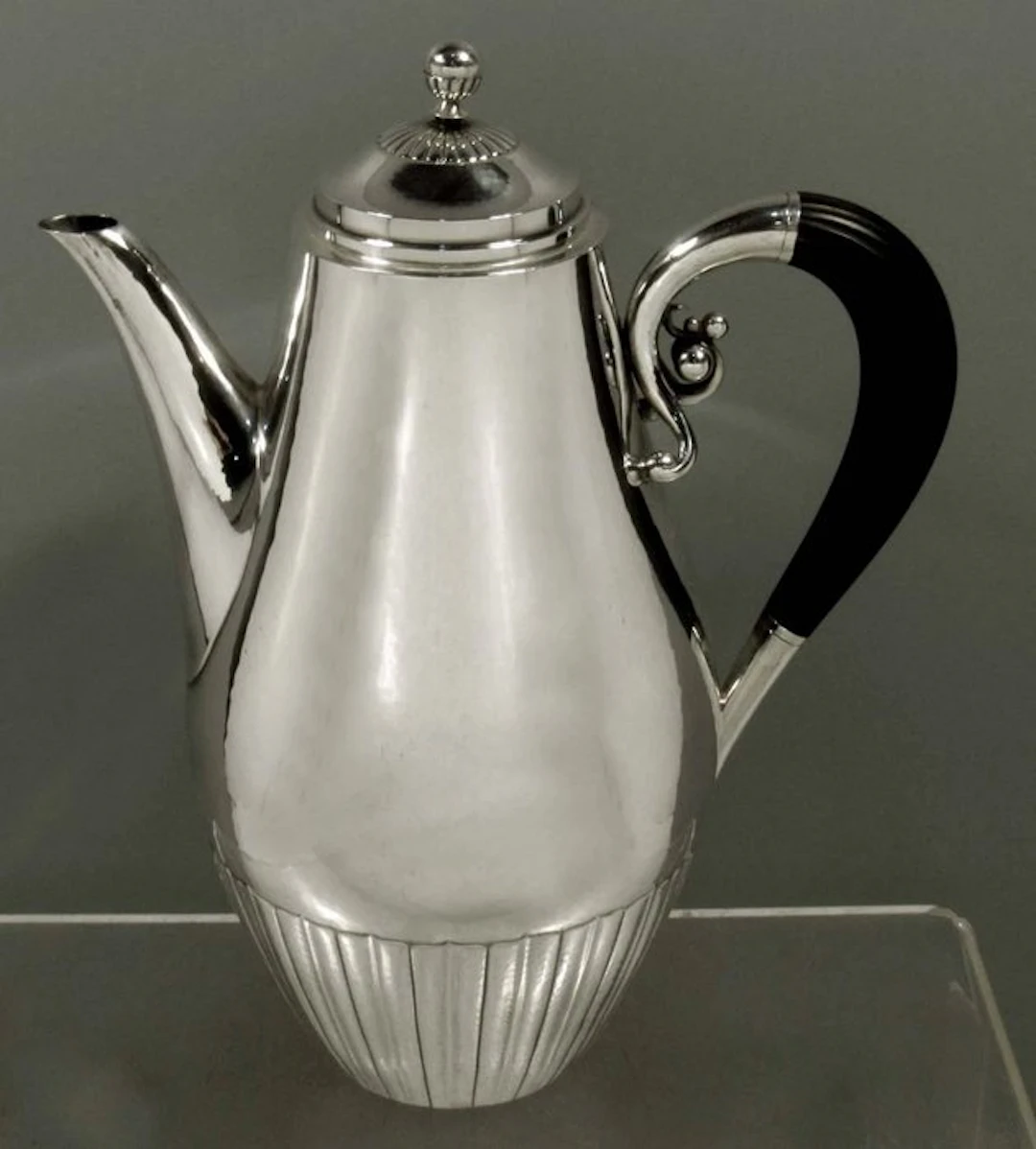Georg Jensen - Georg Jensen - Coffee pot - 45 A - Silver, Bakelite