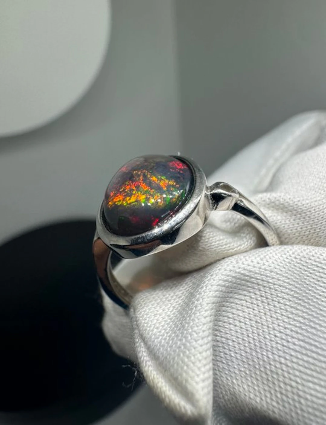 Opal Jewellery- 2.42 g - (1)