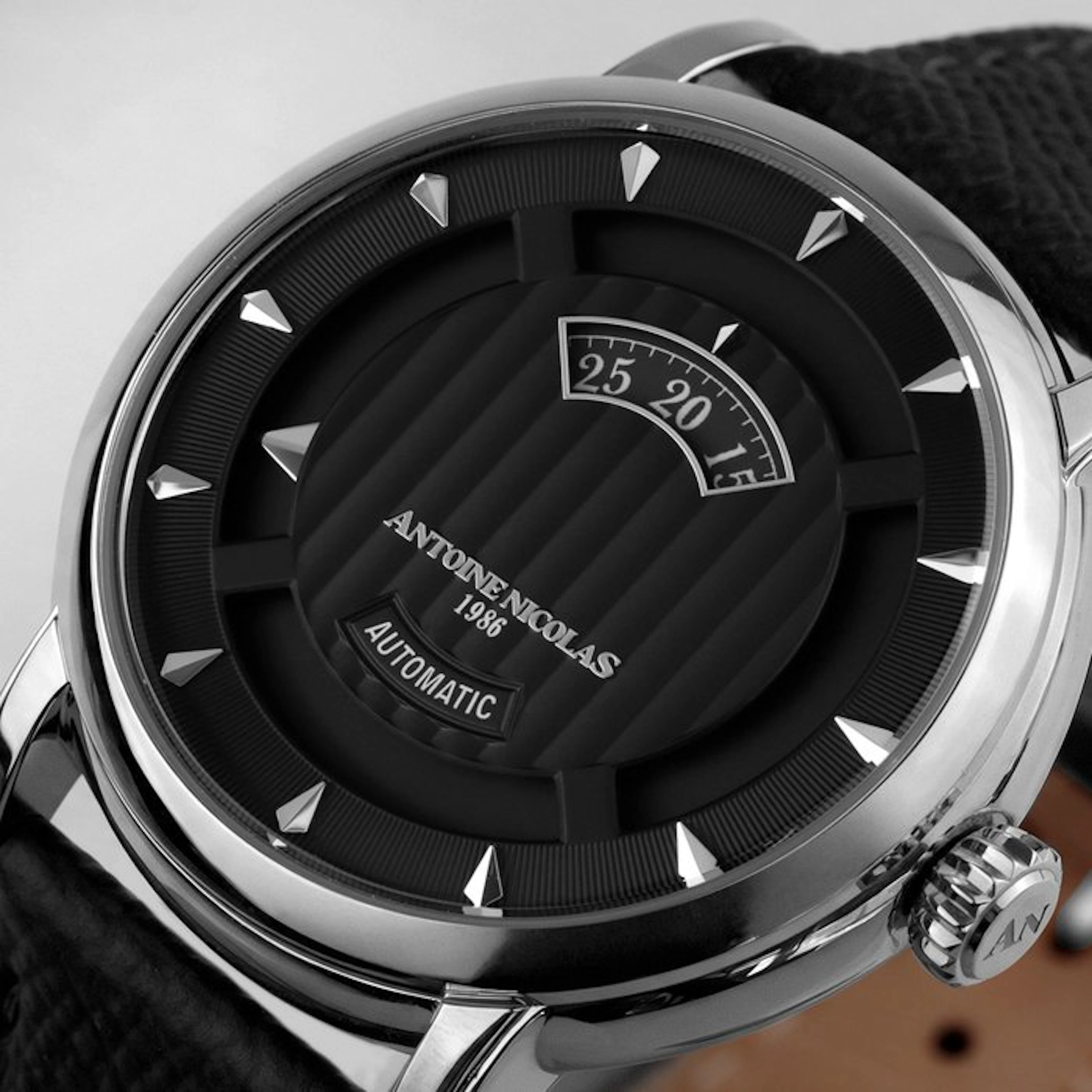 Antoine Nicolas 1986 - London kinetic - No reserve price - Unisex - 2025+