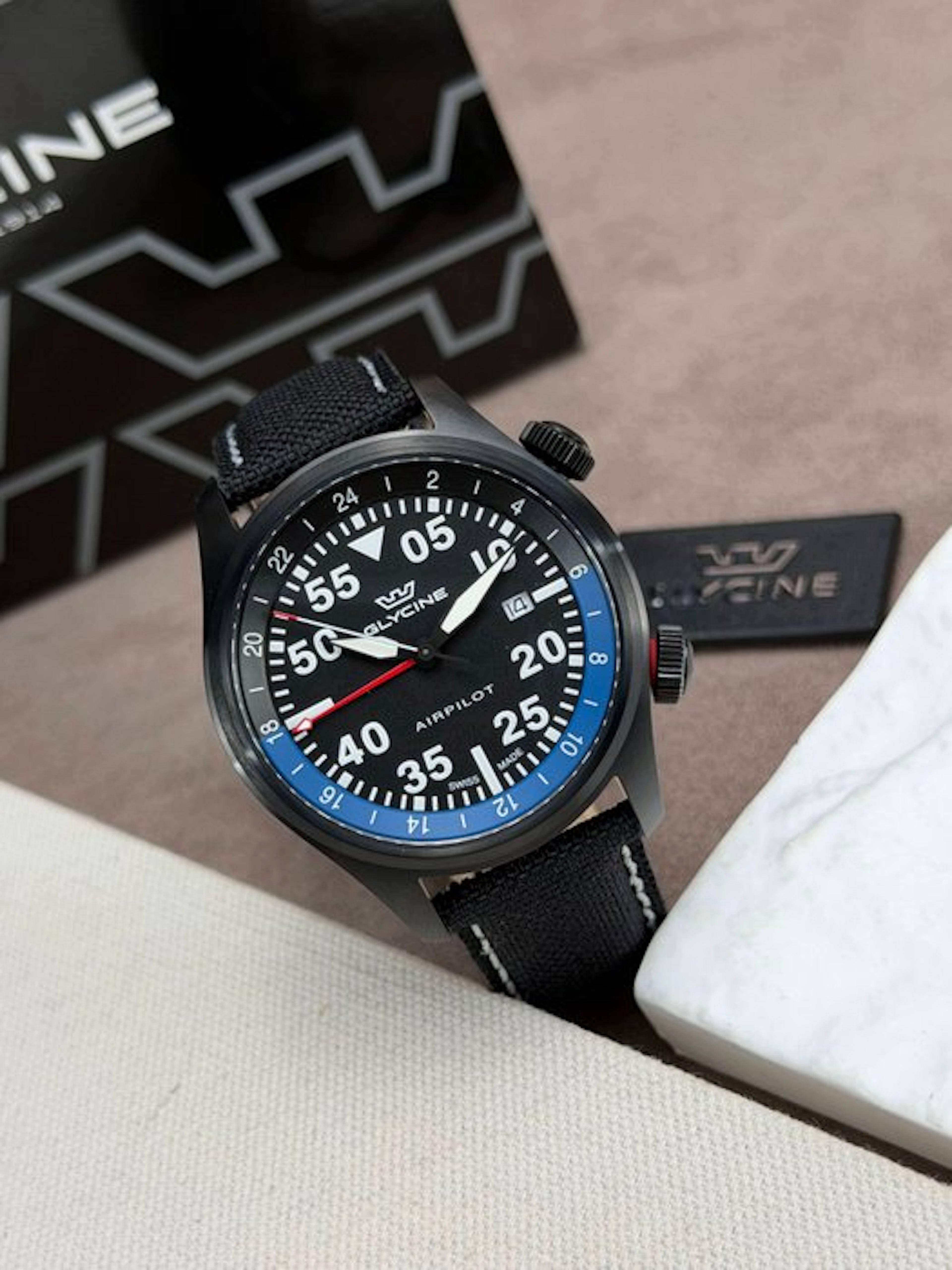 Glycine - Airpilot GMT Date Black/Blue - GL0437 - Men - 2020-2025