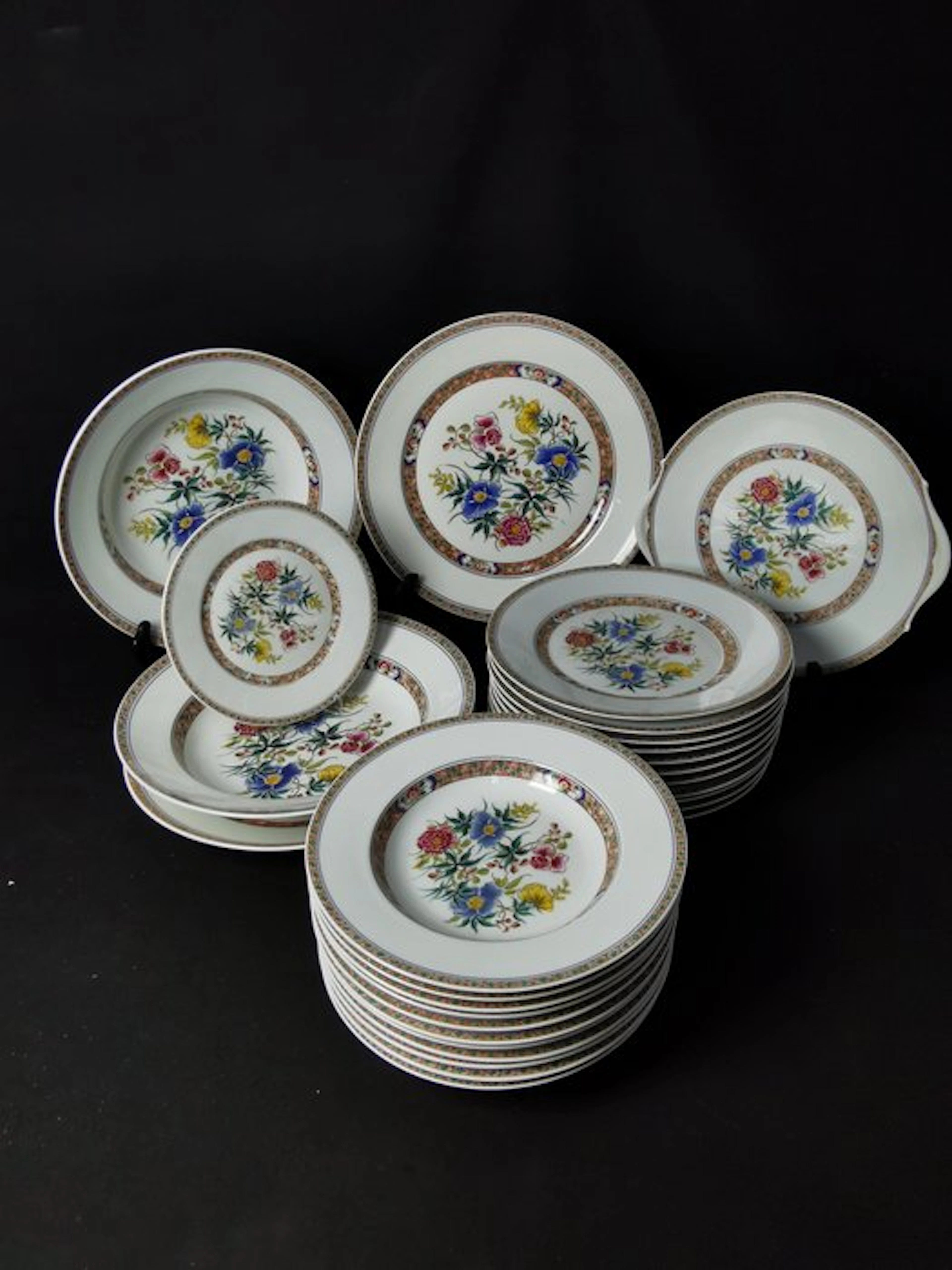 Limoges Francia - Cathay - Servizio da tavola 27 pezzi...