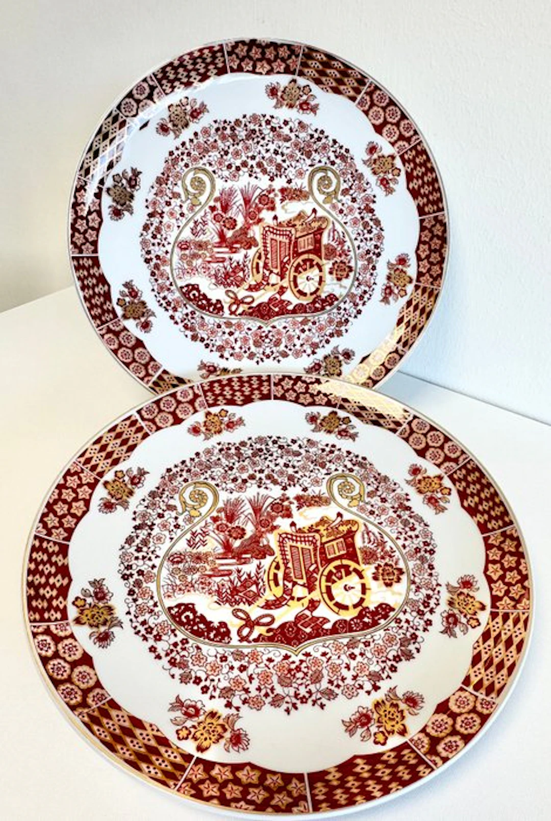 Japanese Red, White & Gold “Trolly Design” - Plate (2) - Porcelain