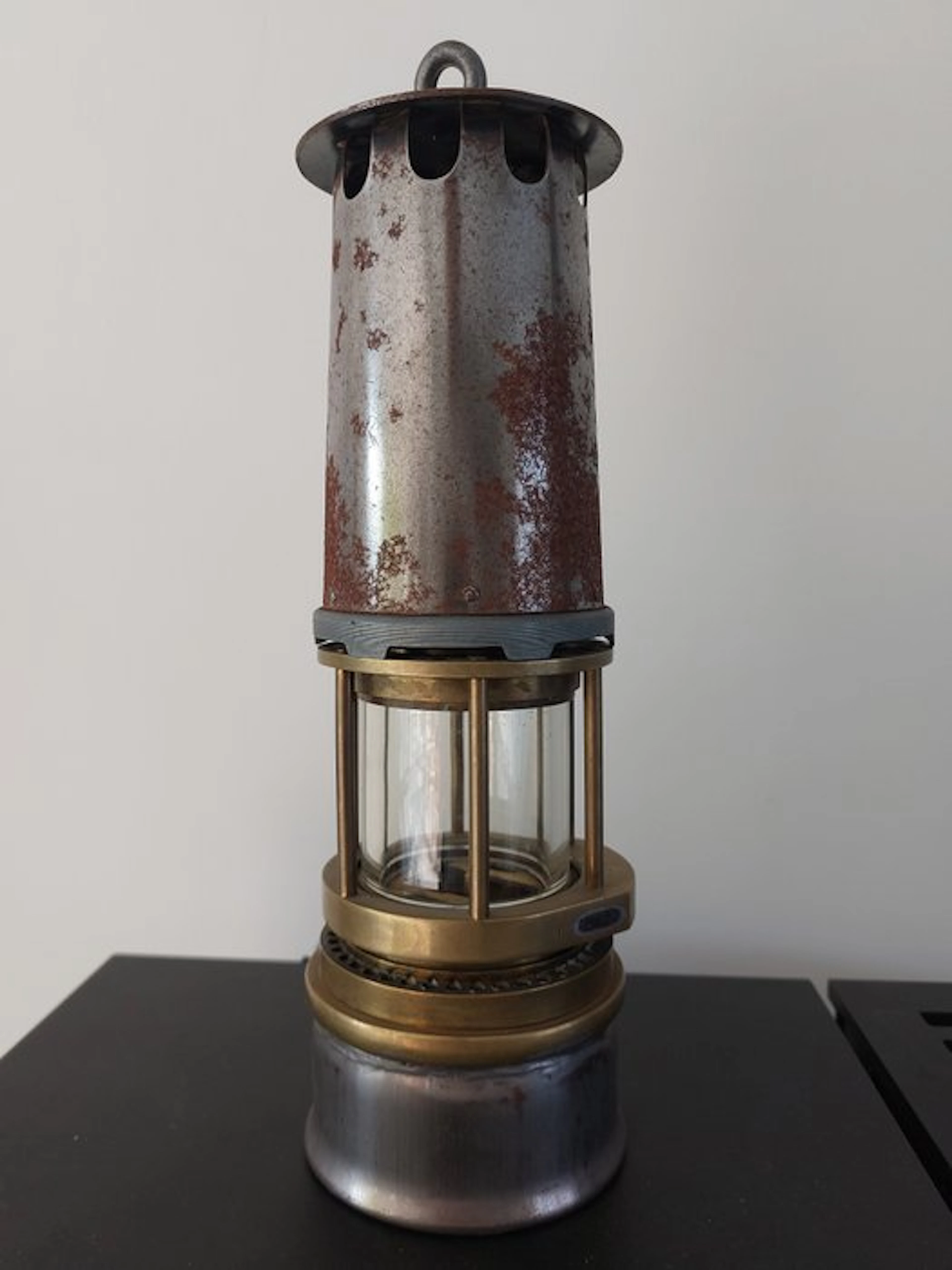 Lamp - Metal, Bronze