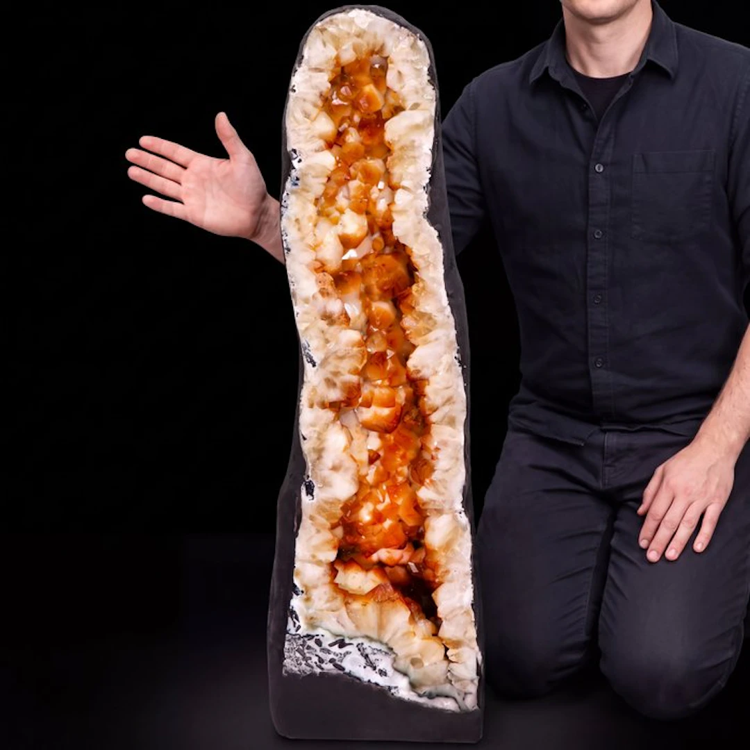 Citrine - Cathedral Geode - 78x21x25 cm- 47 kg