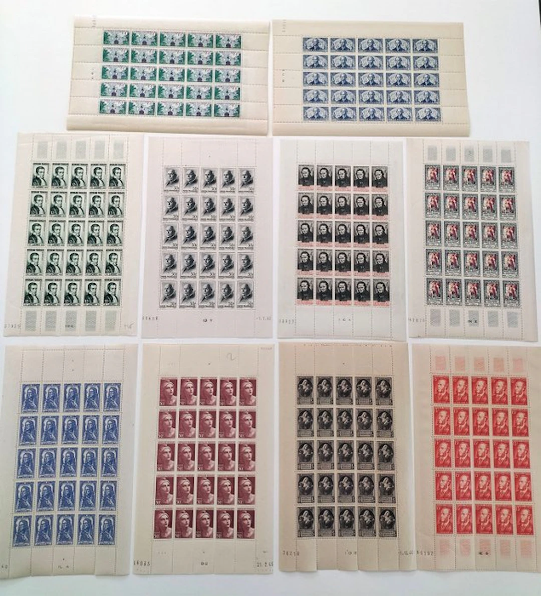France 1940/1952 - 10 complete sheets - MNH **