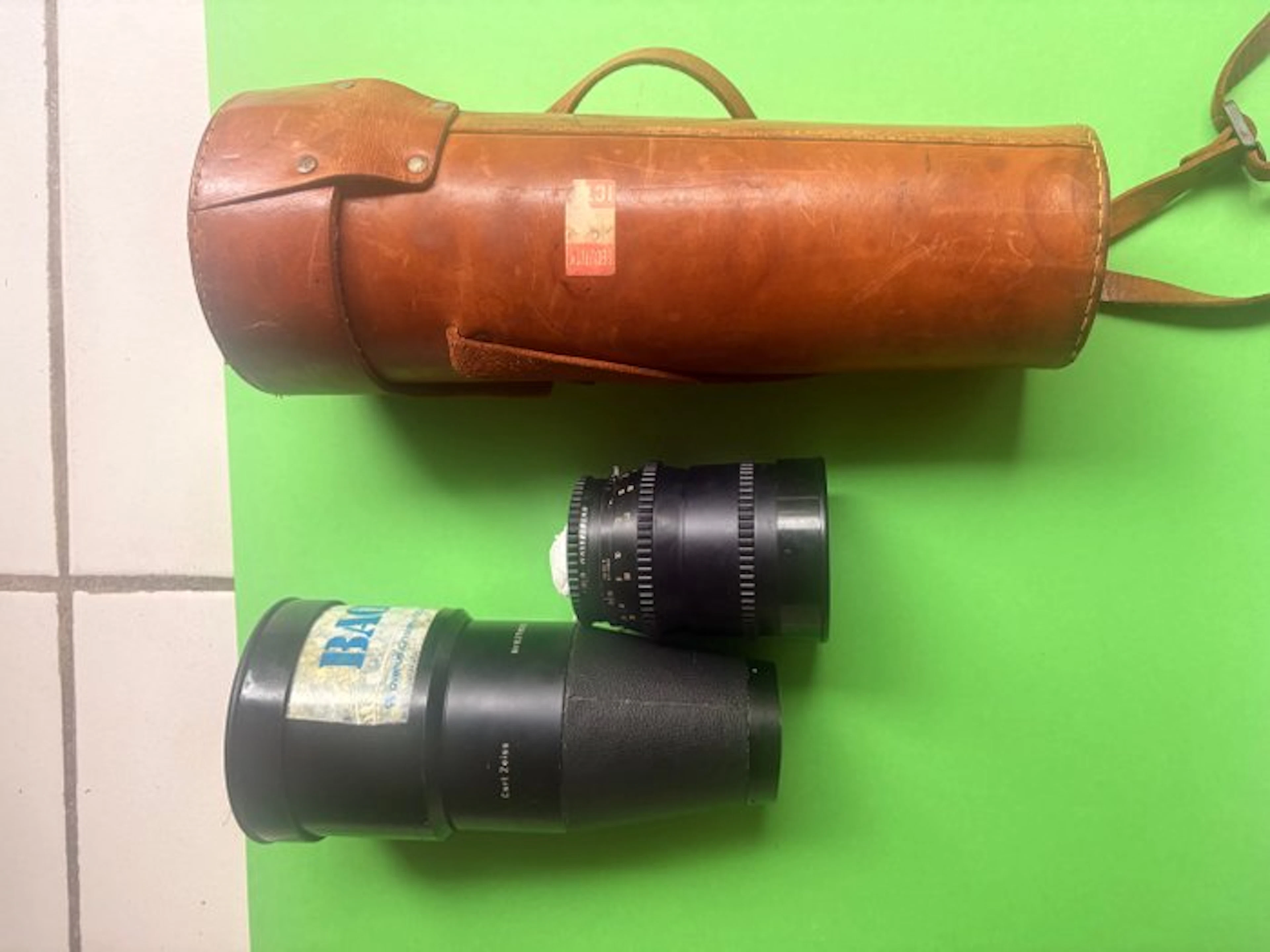 Hasselblad Carl Zeiss – Tele-Tessar 5,6/350 mm + Sonnar T...