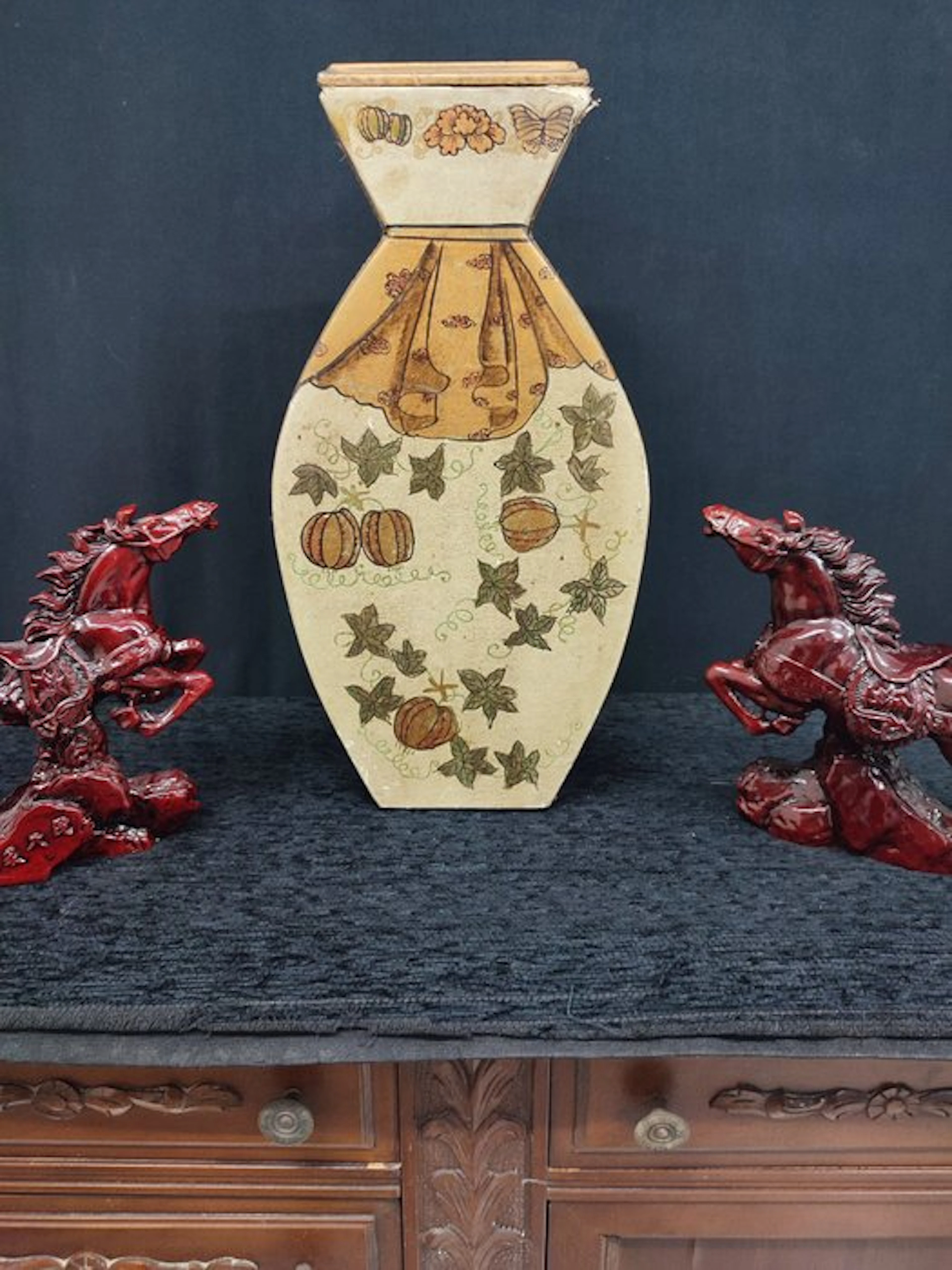 Themed collection - coleccion tematica jarron con caballos
