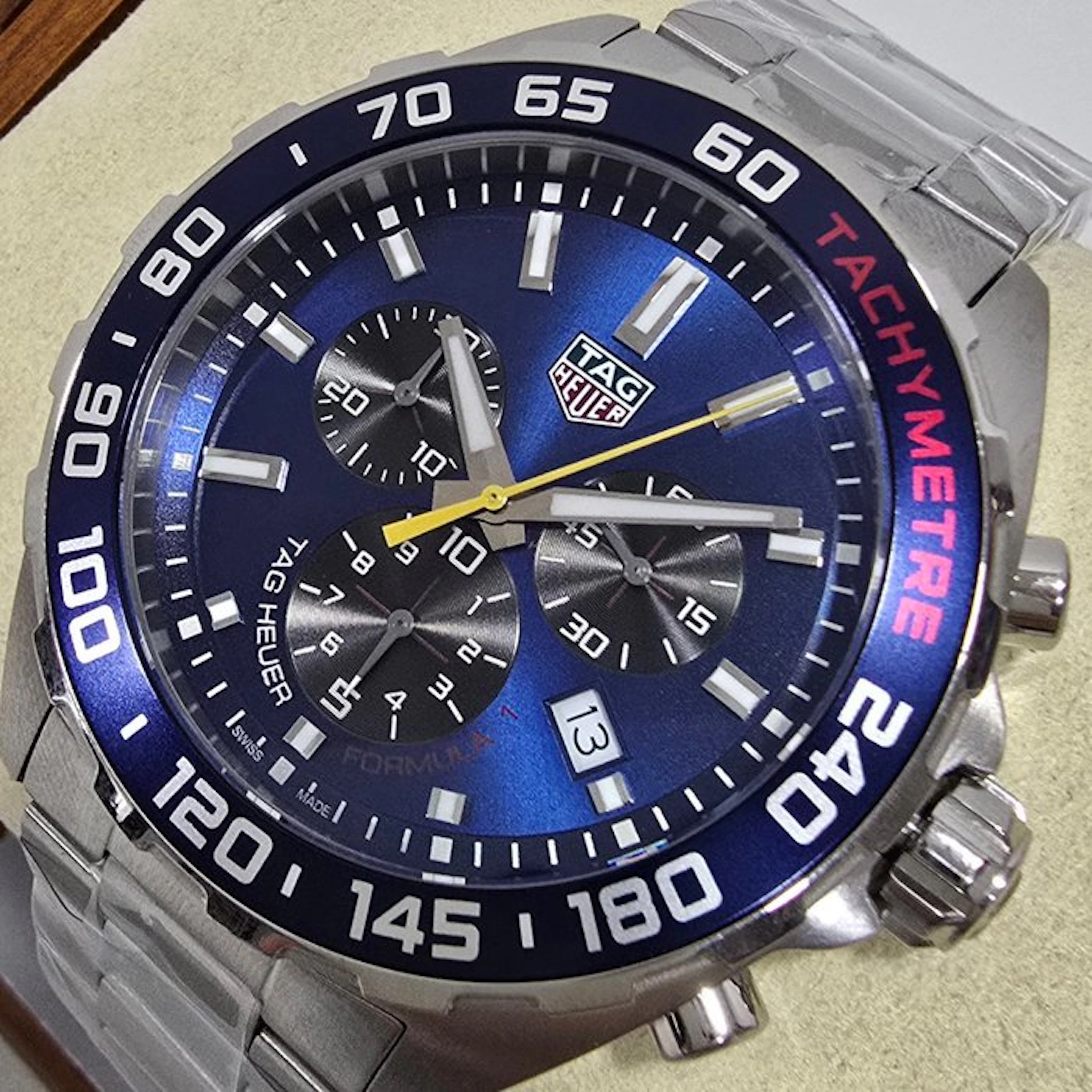 TAG Heuer - Formula 1 Chronograph x Red Bull Racing...