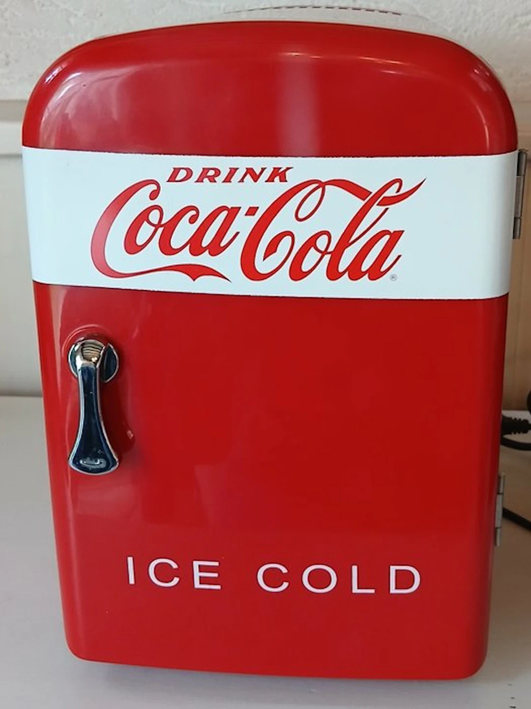Coca-Cola - Cooler - Metal, Plastic - Large capacity: 4 liters
