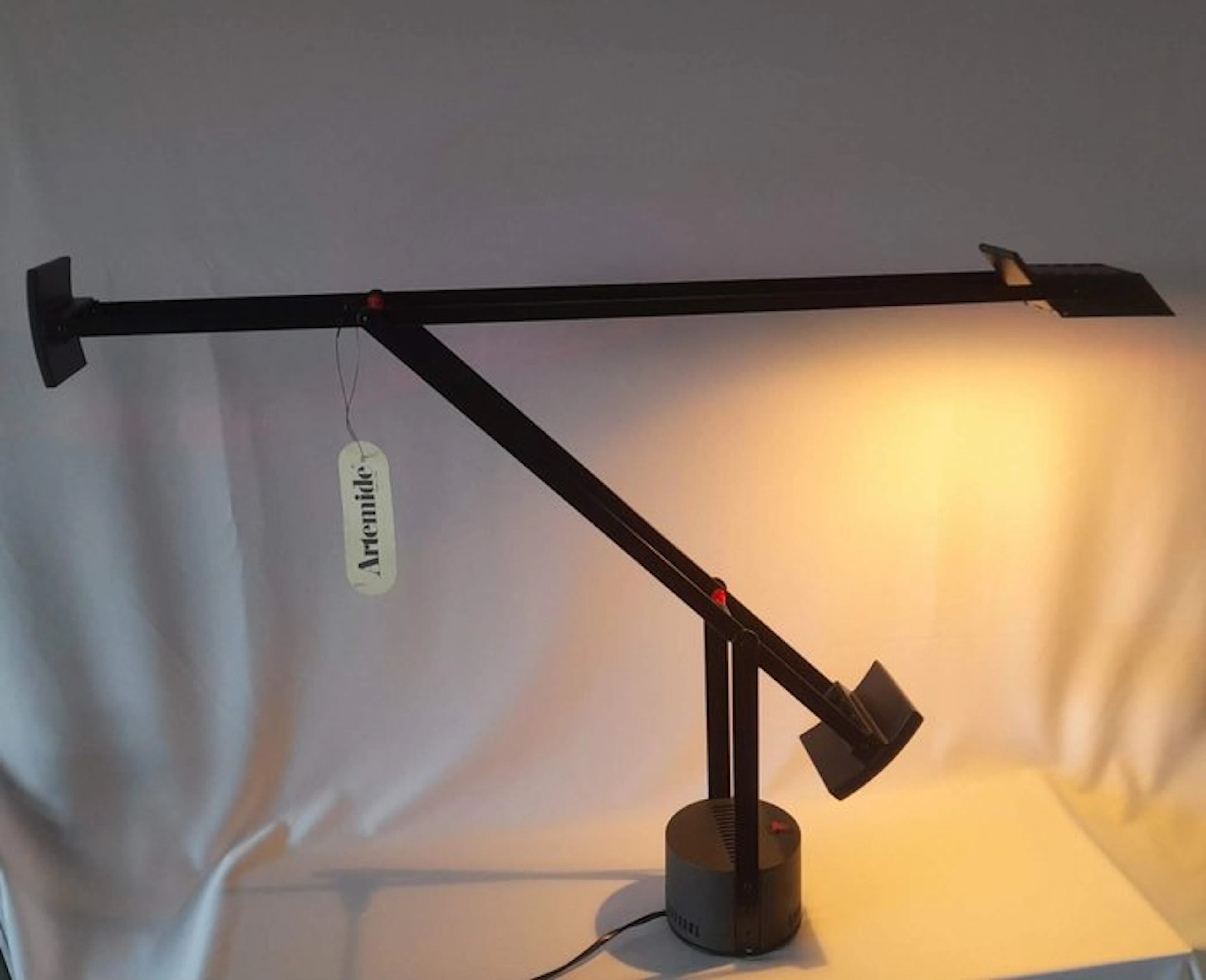 Artemide - Richard Sapper - Table lamp - Tizio 50 - Aluminium