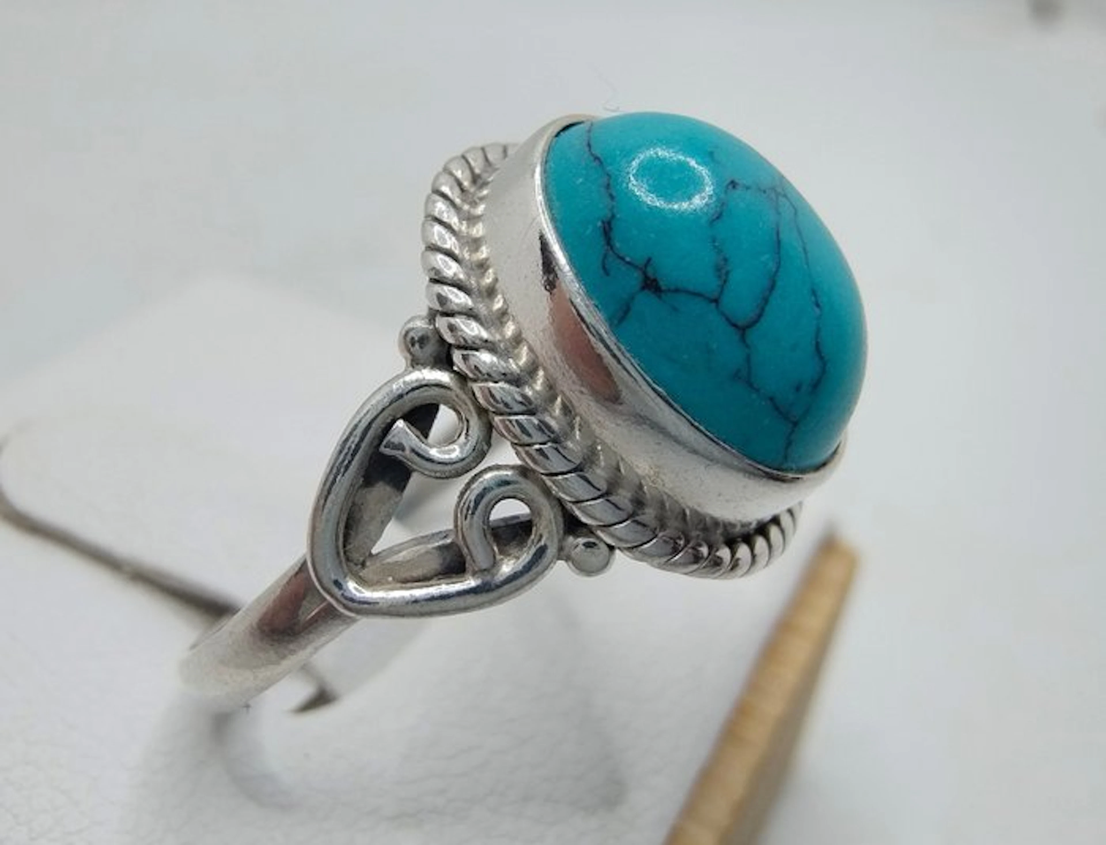 Beautiful 925 Silver Ring - Natural Torquise- 2.5 g