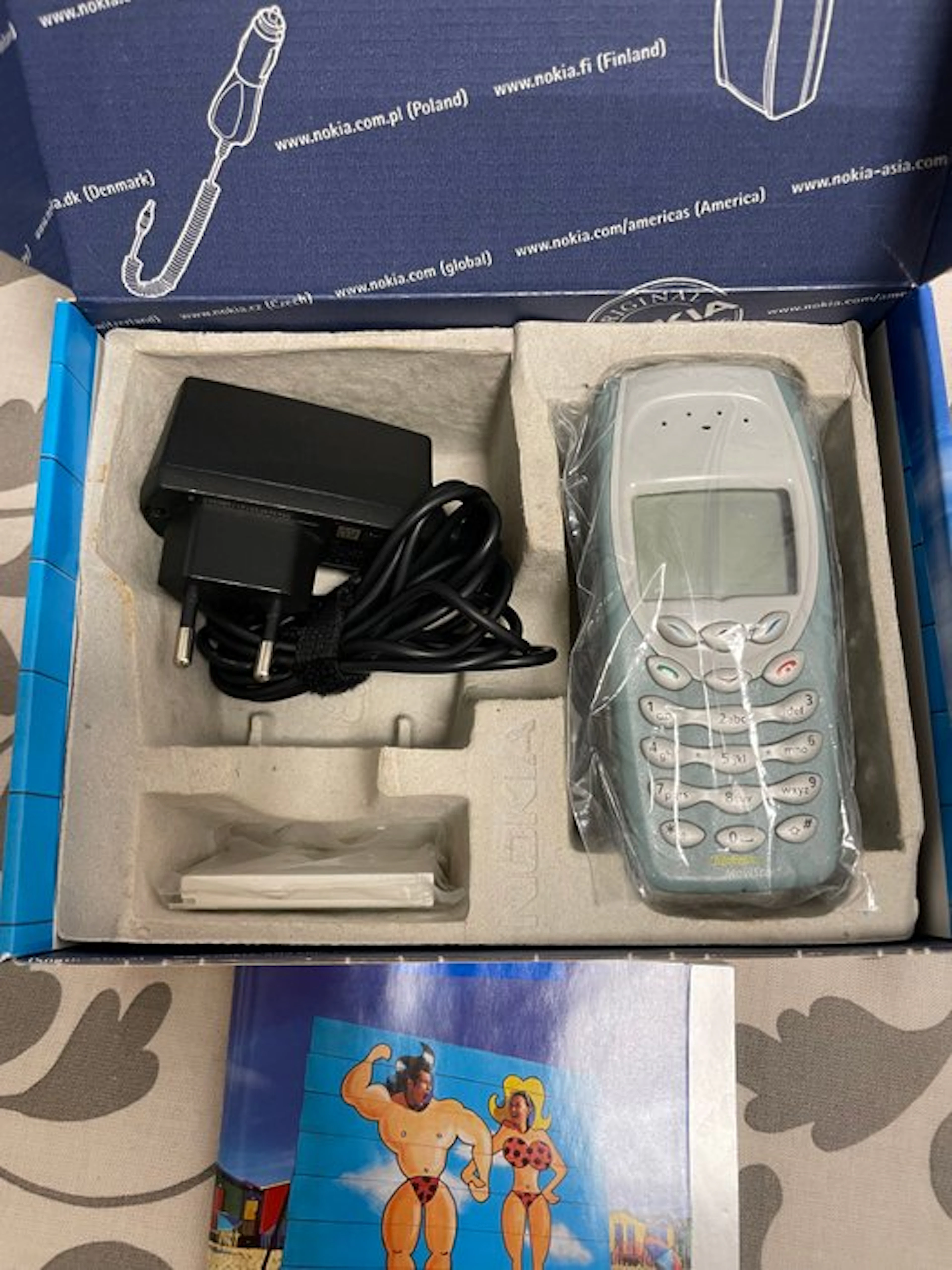 Nokia 3410 - Mobile phone - In original box
