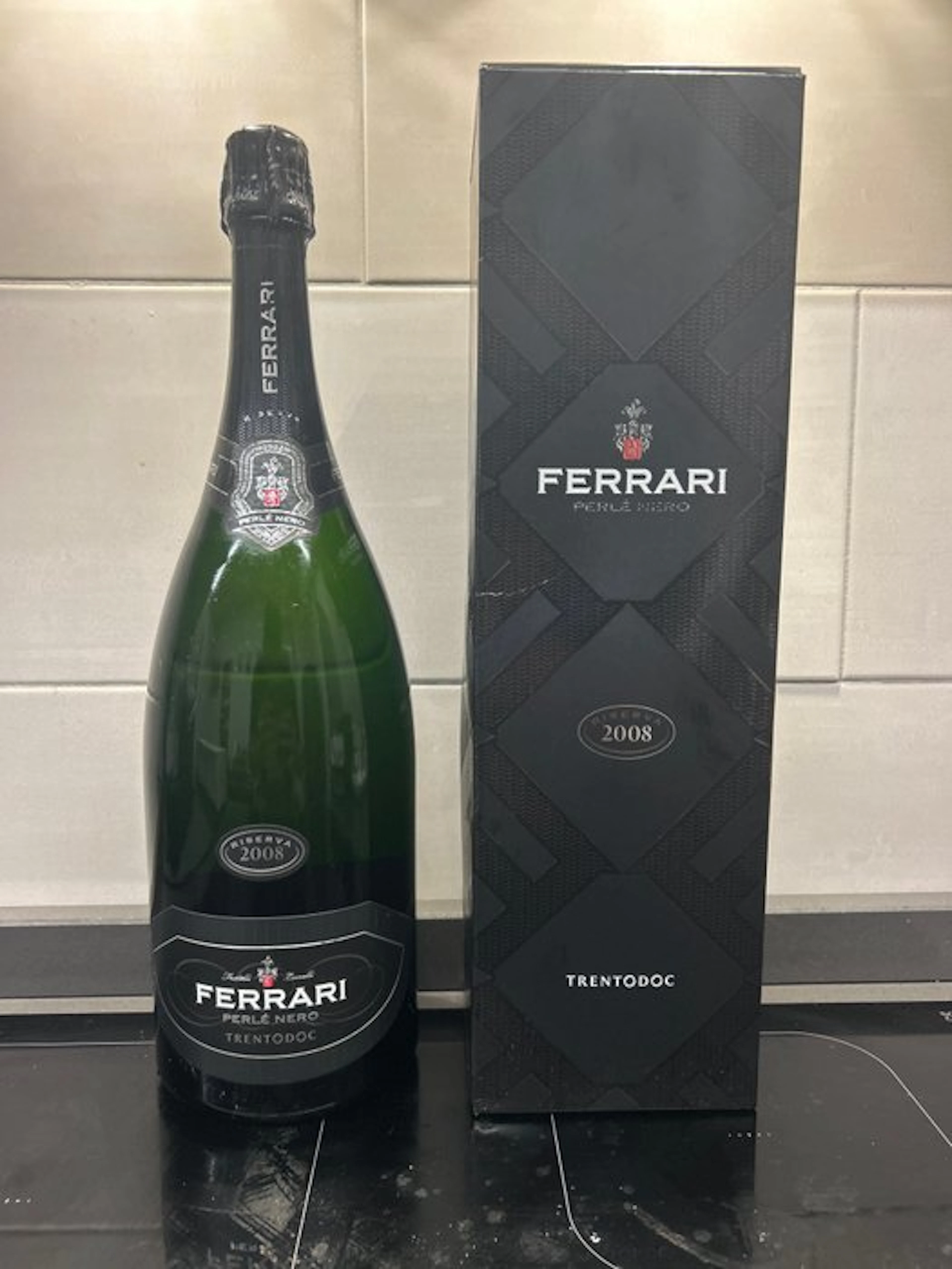 2008 Ferrari Perlè Nero - Trentino Riserva - 1 Magnum (1.5L)