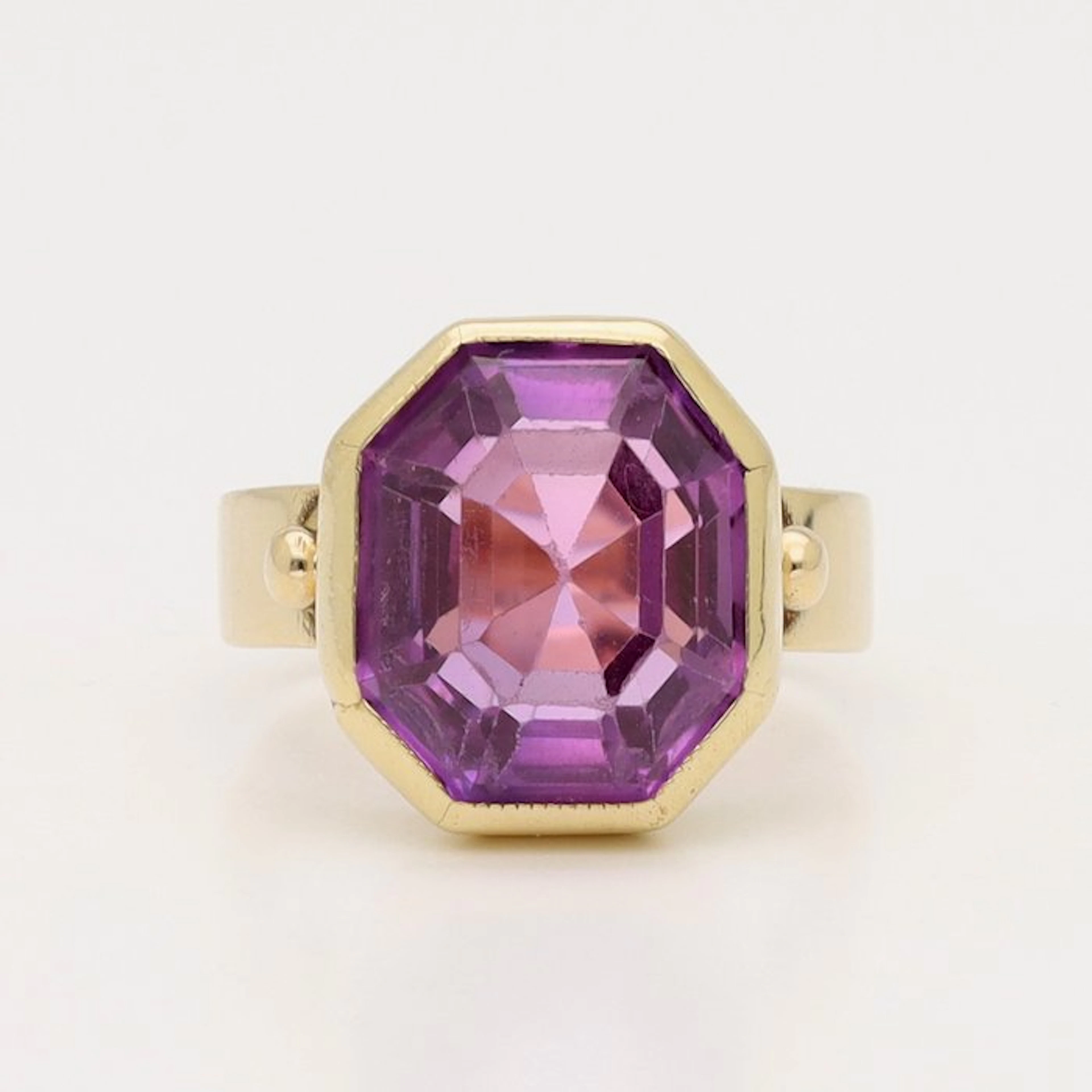 Ring - 14 kt. Yellow gold - Pink sapphire