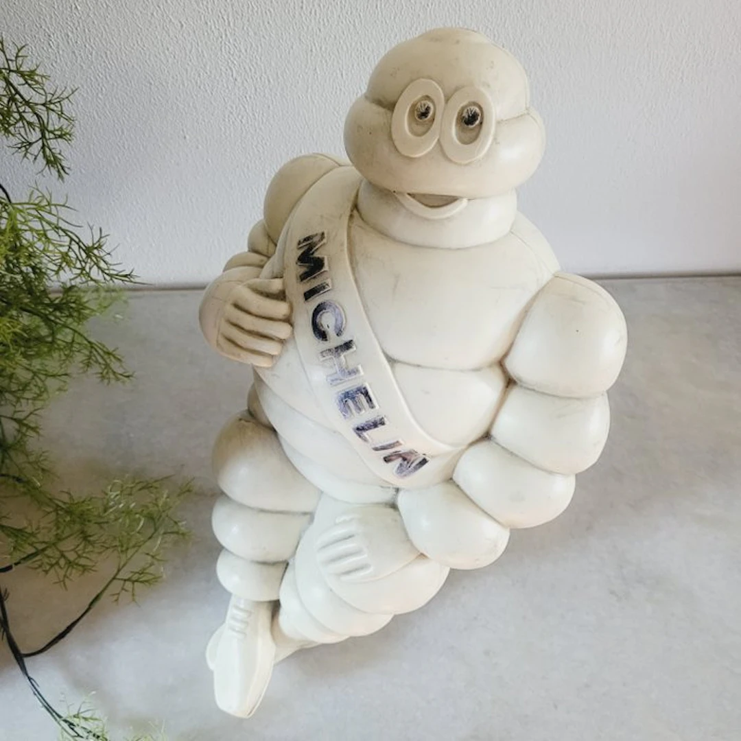 Michelin - Advertising sign - Bibendum with Braces, No. 100 - Plastic