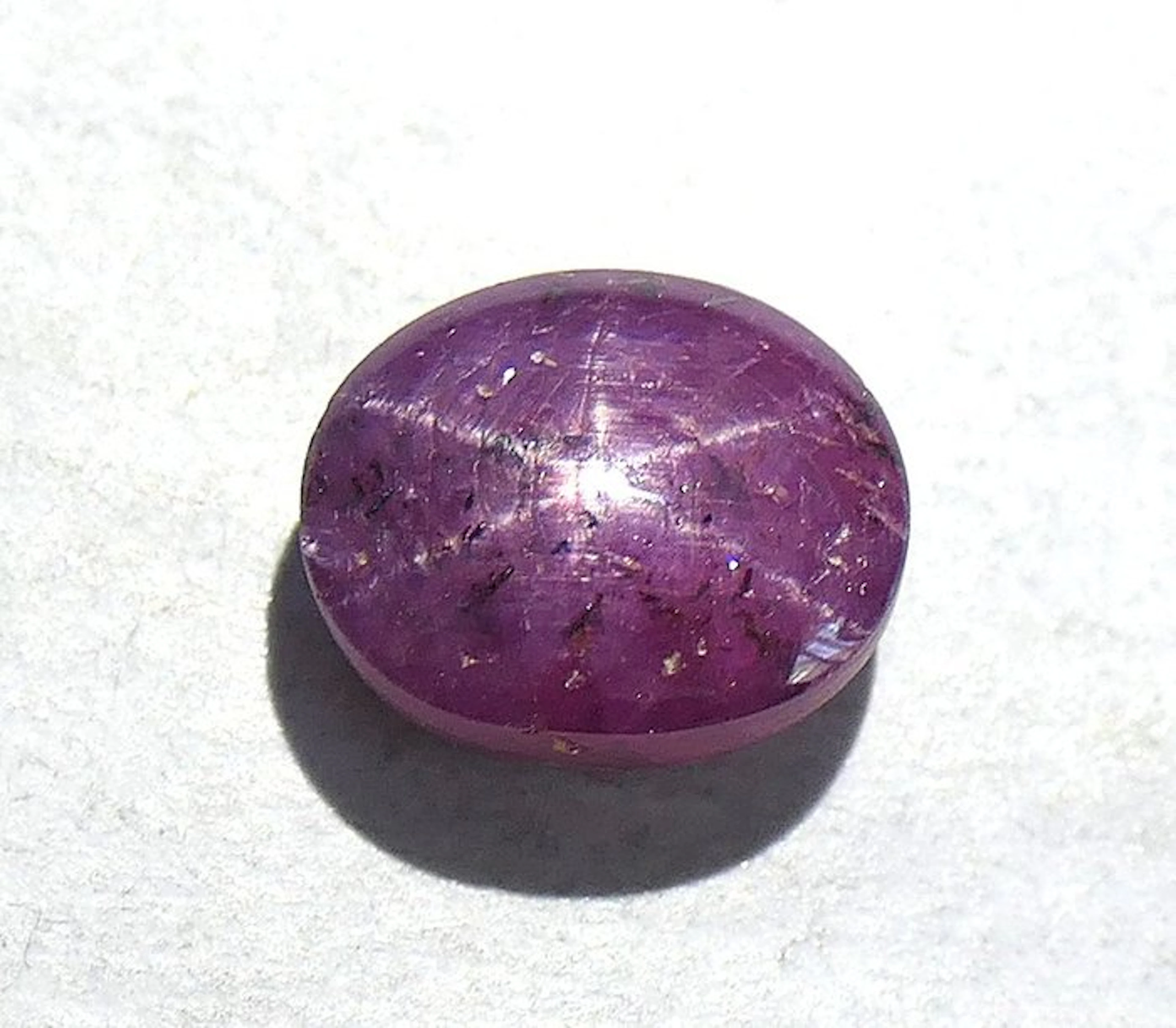 Lovely natural-origin star ruby. Cabochon- 0.92 g