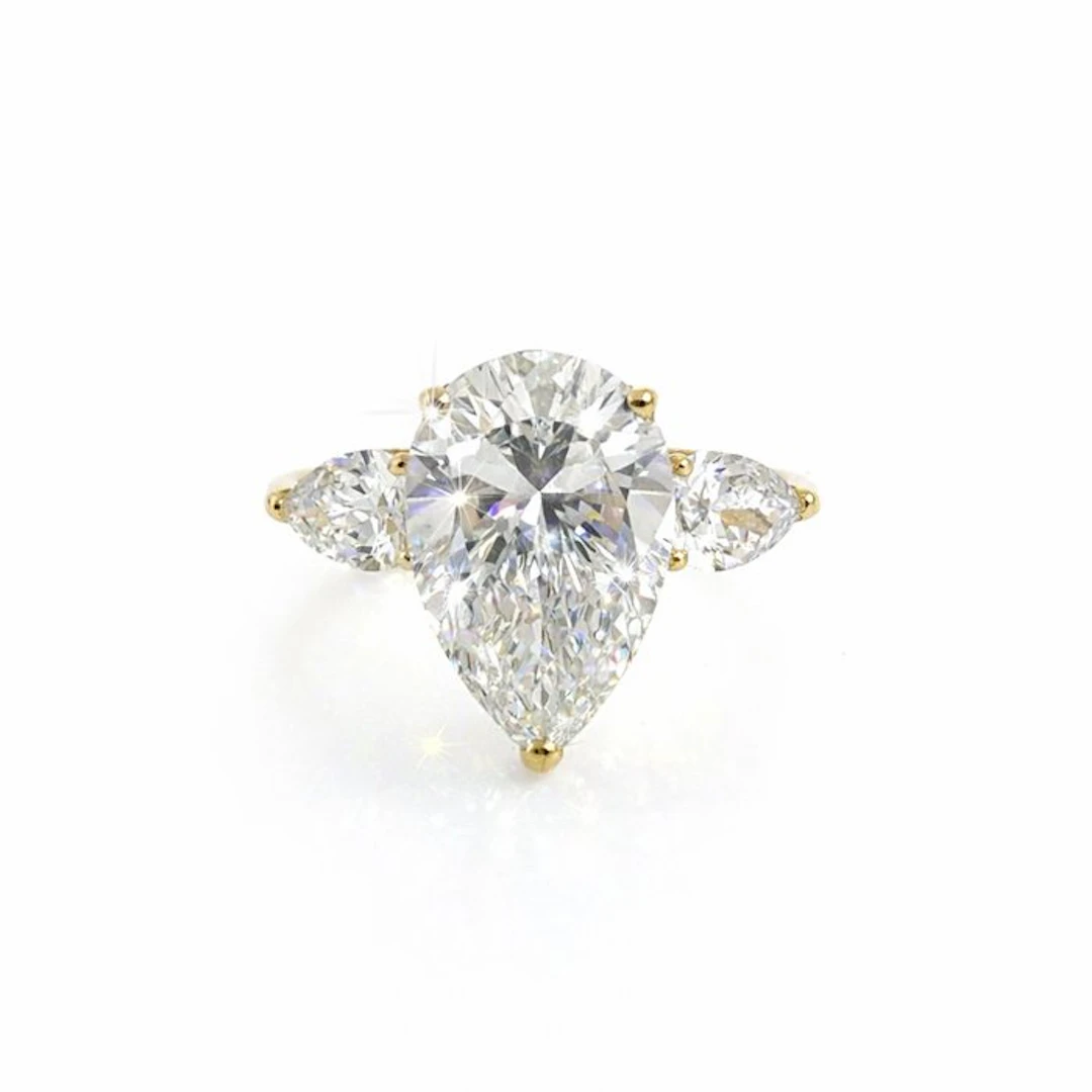 Ring - 14 kt. Yellow gold - 4.68ct. tw. Diamond (Lab-grown) - Diamond