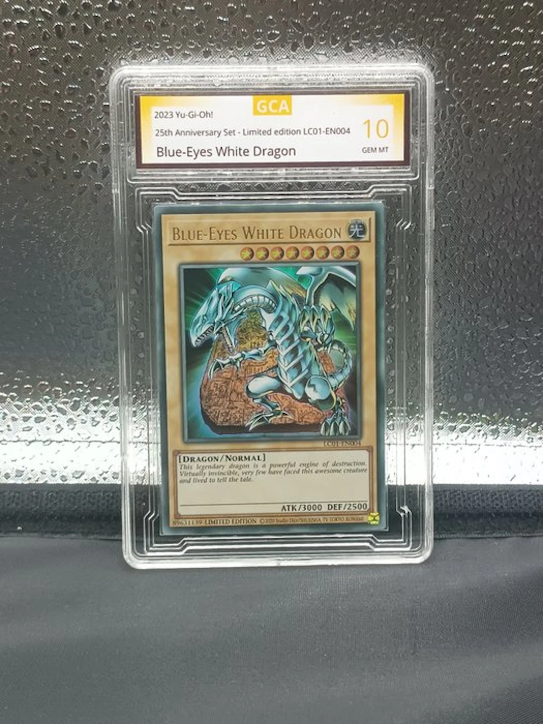 Konami - 1 Card - Yu-Gi-Oh! - Blue-Eyes White Dragon (Yugioh)