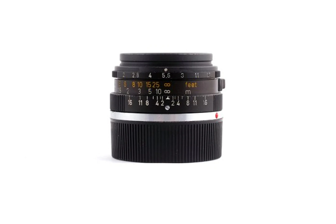 Leitz Summicron 35mm f/2 Camera lens
