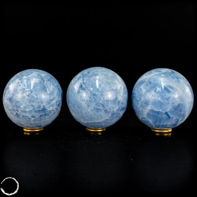 Rare natural blue calcite sphere set – 3 hand-polished...