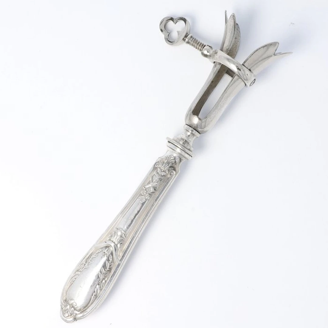 NO RESERVE. Lamsboutklem "Art Nouveau". - Tongs - .950 silver - 1900-1910