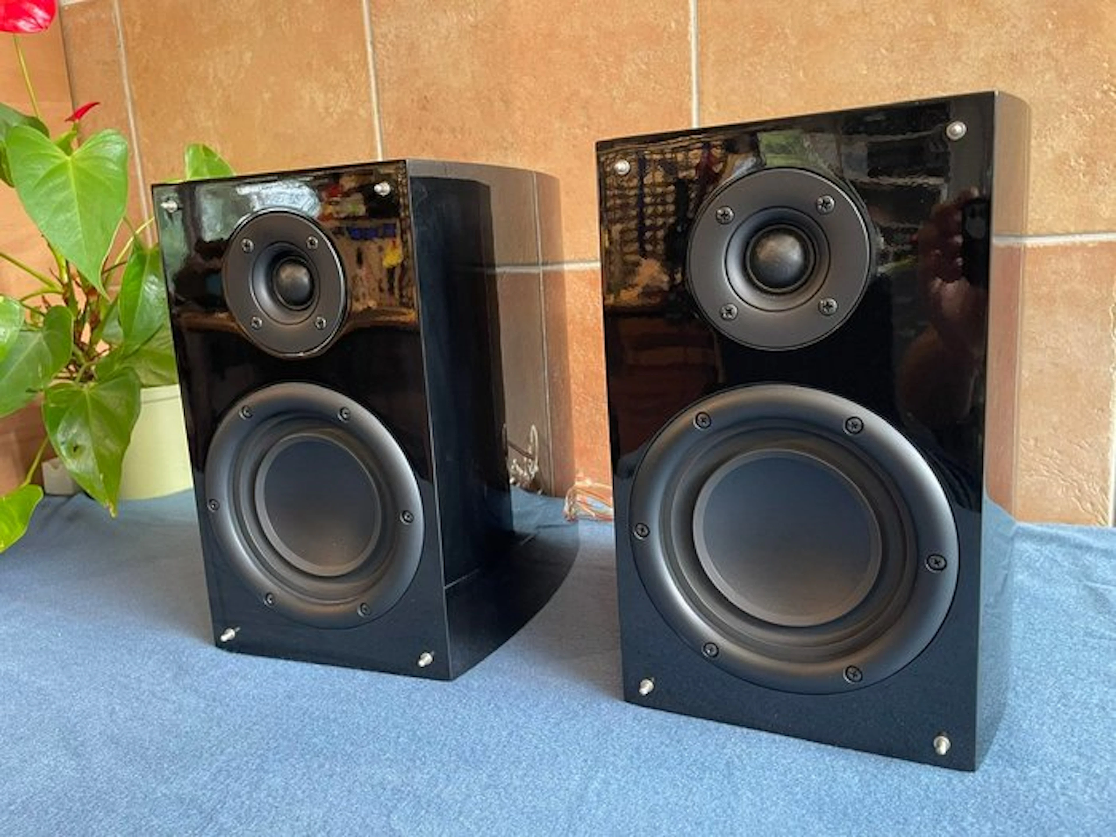 Hitachi - AXM9210C Speaker set