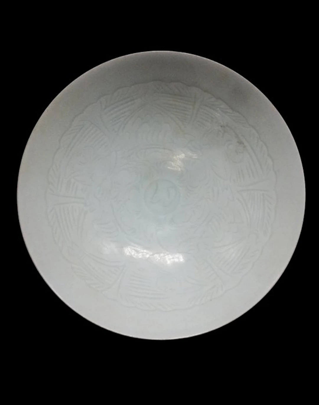 Ancient Chinese Qingbai porcelain bowl - relief decoration - Qing Dynasty