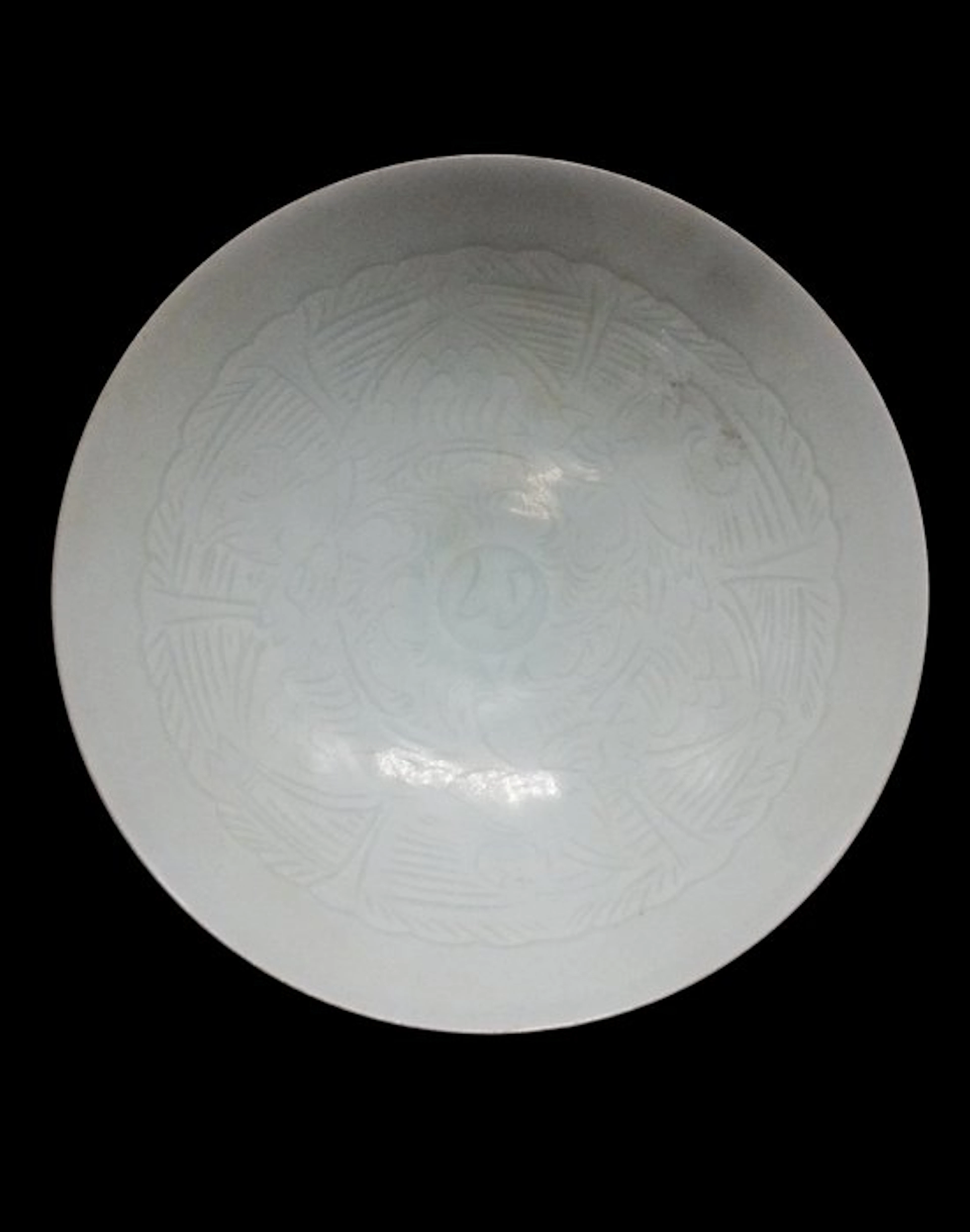 Ancient Chinese Qingbai porcelain bowl - relief decoration - Qing Dynasty