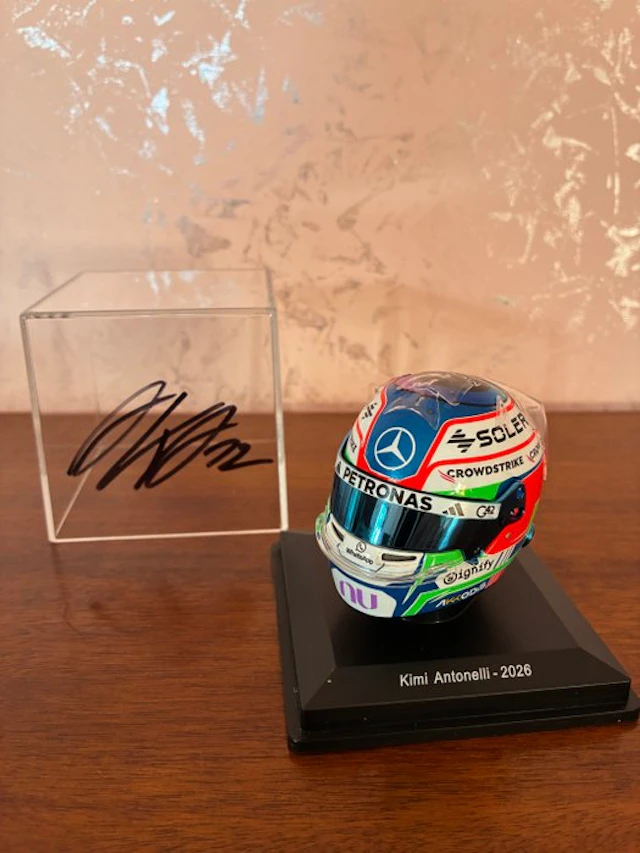 Mercedes - Andrea Kimi Antonelli - 2026 - 1:5 scale helmet