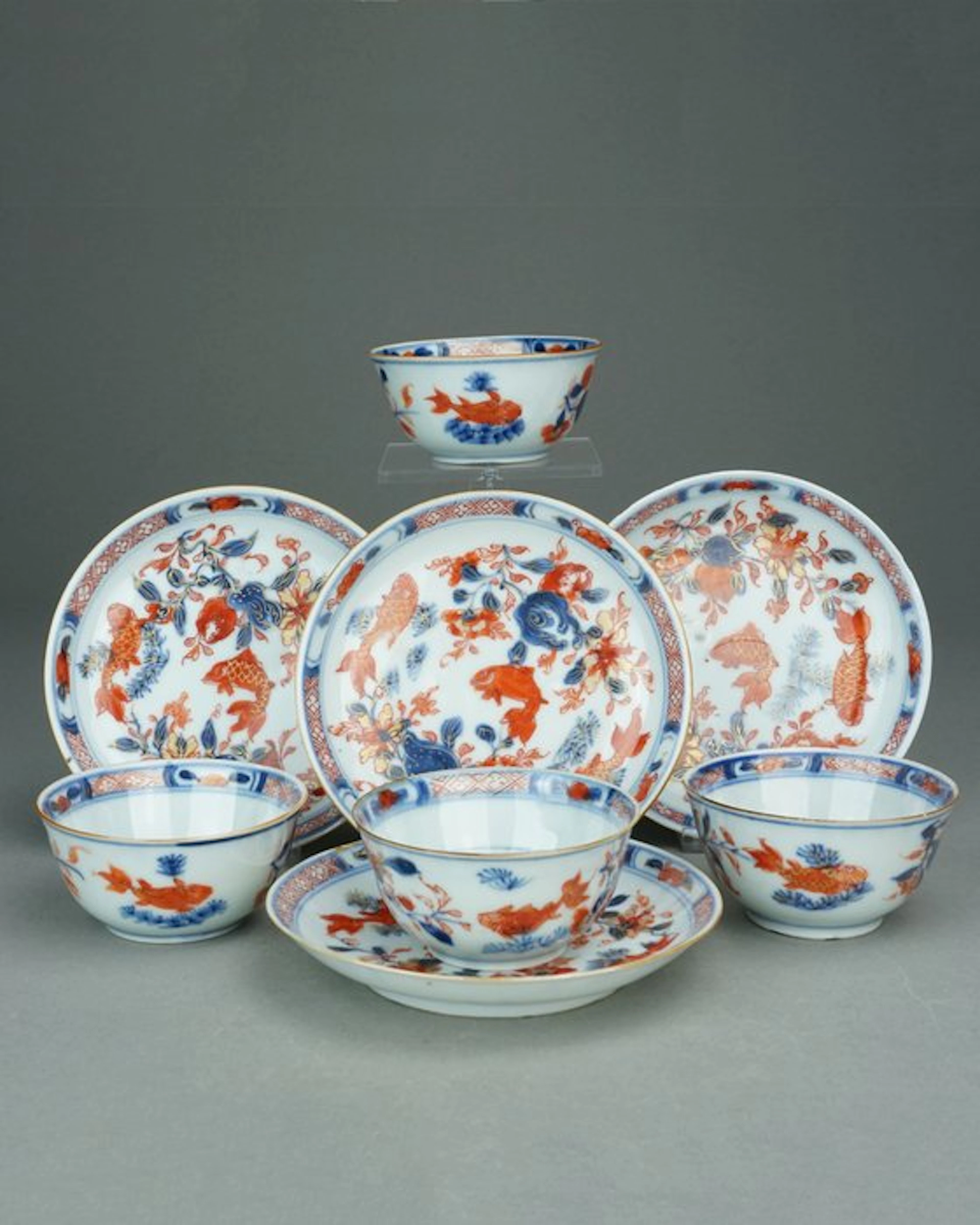 Cups and Saucers - Porcelain - Imari & Carps - China - Kangxi (1662-1722)
