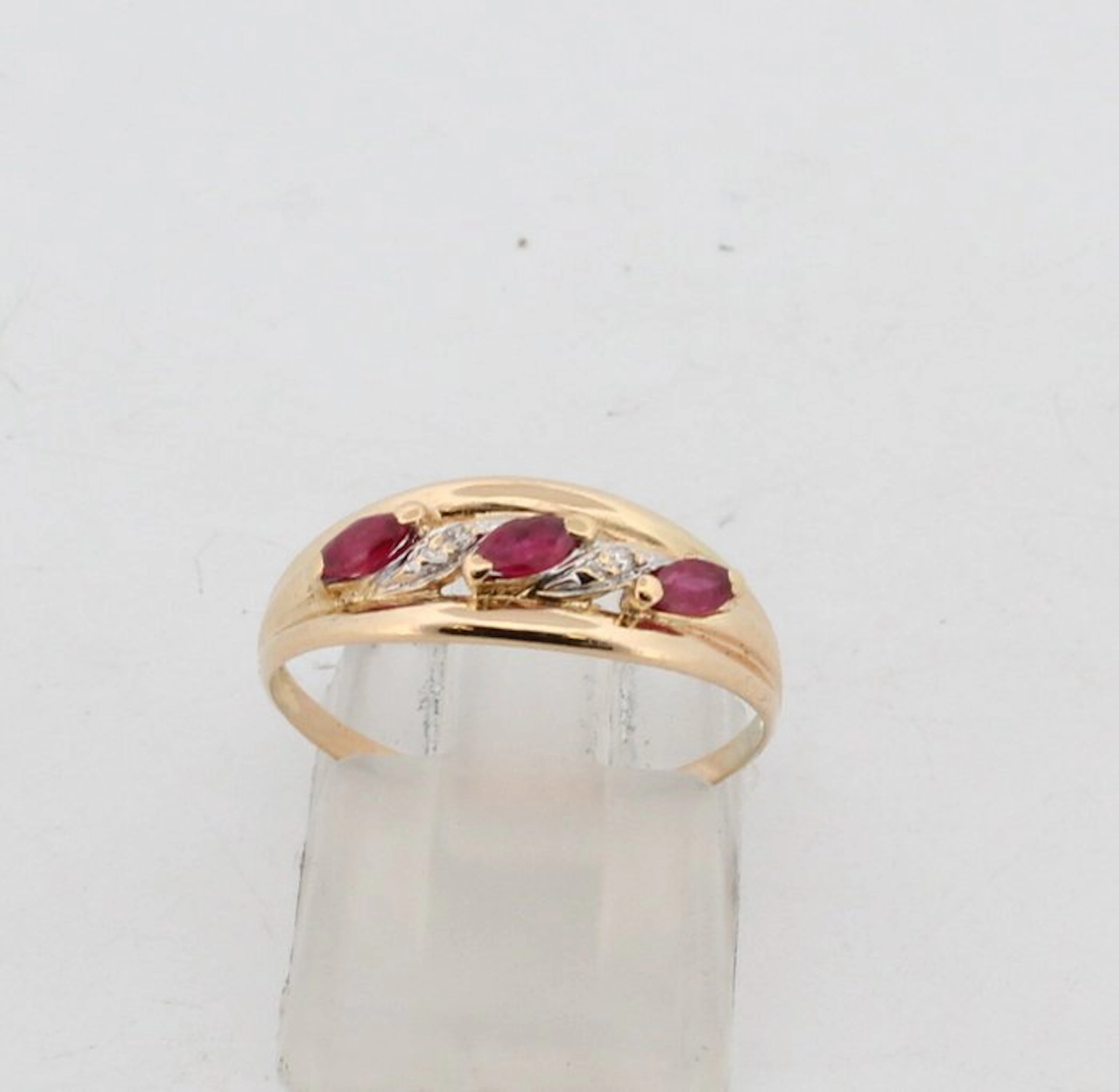 No reserve price - Ring - 18 kt. Yellow gold Ruby - Diamond