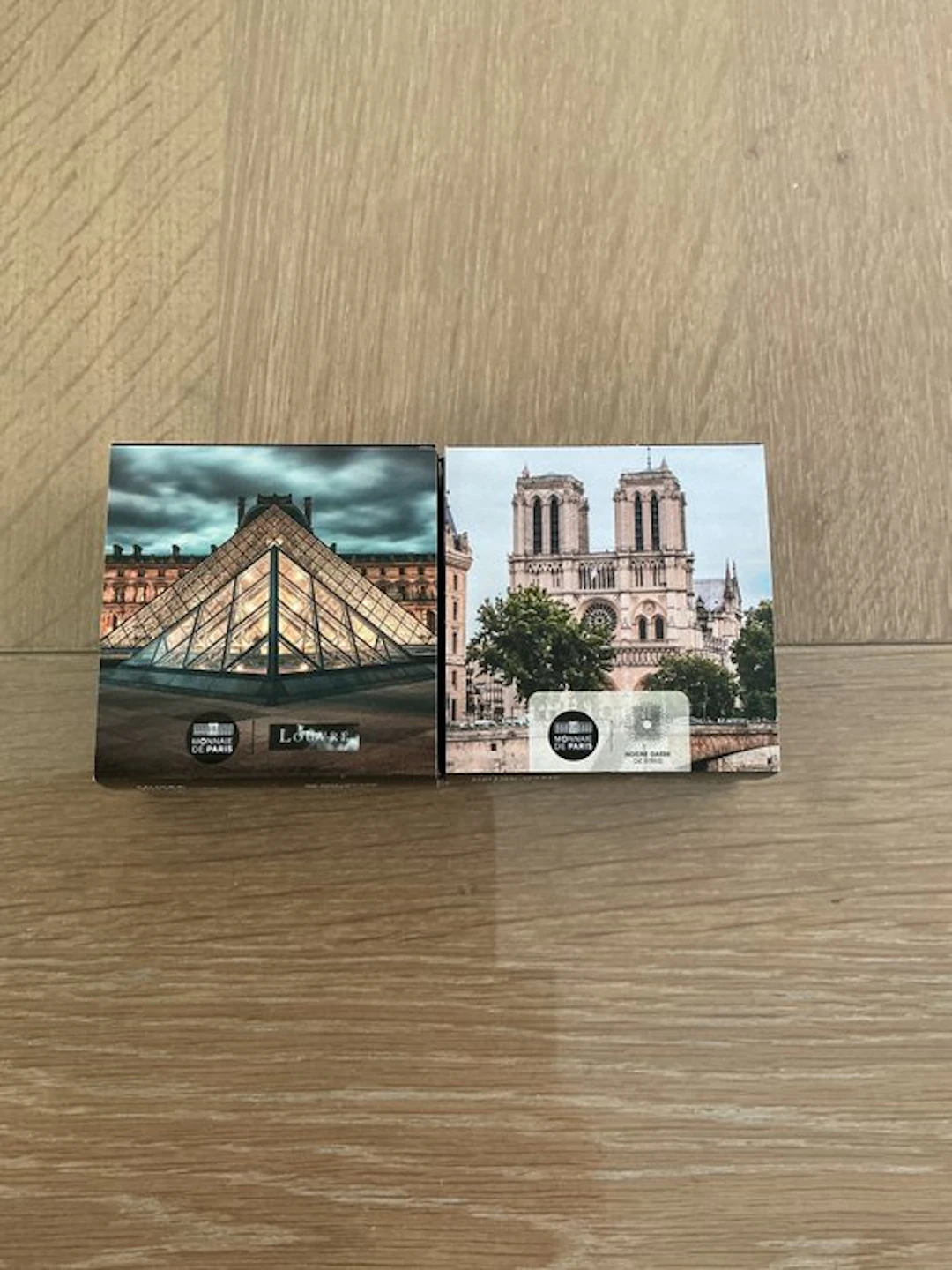 France. 2 Euro 2025 "Notre Dame de Paris" + "Le Louvre"...