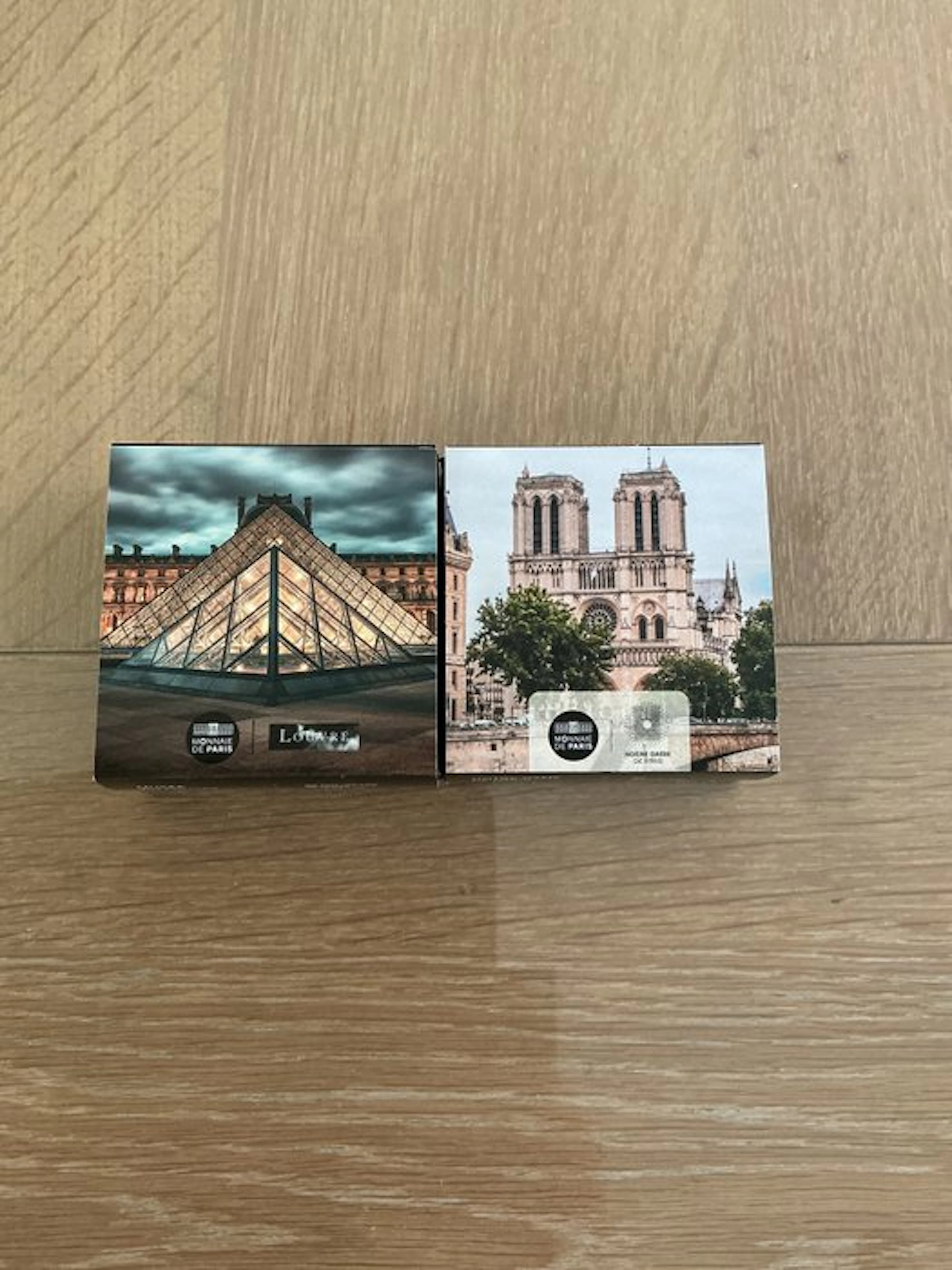 France. 2 Euro 2025 "Notre Dame de Paris" + "Le Louvre"...