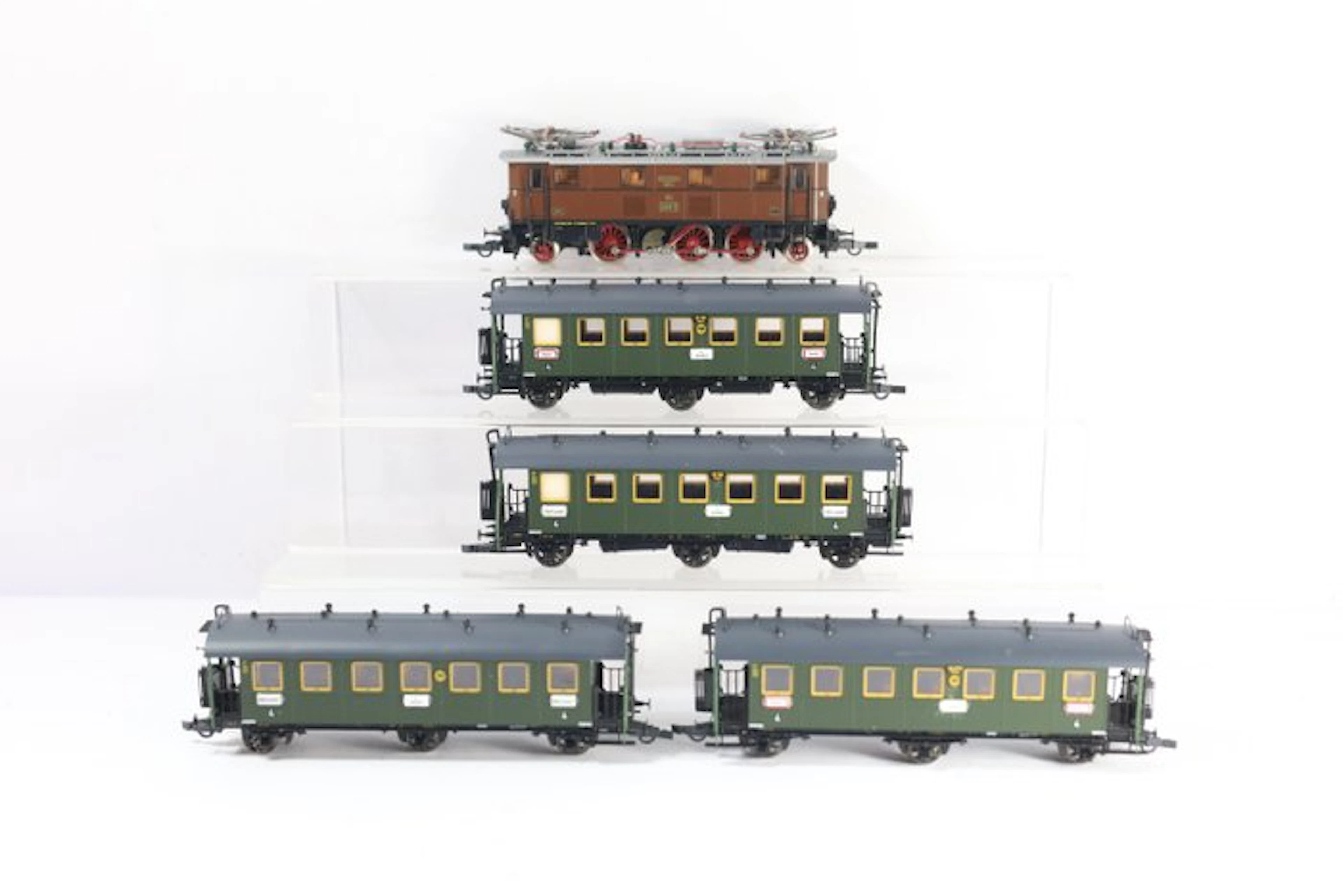 Roco H0 - 43048 - Train set (1) - 5-piece set with locomotive and 4 carriages
