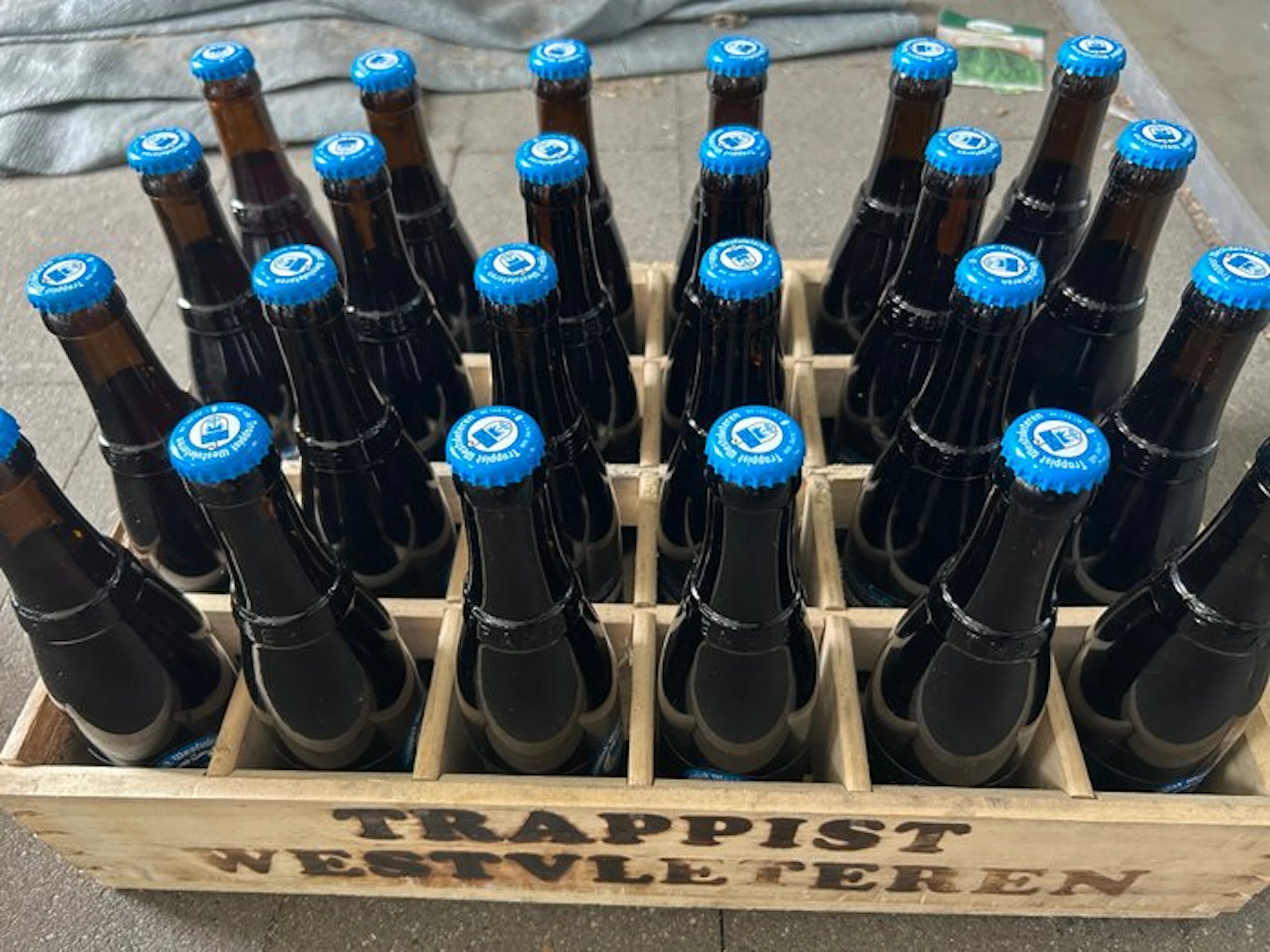 Westvleteren - VIII w/ original crate - 33cl - 24 bottles