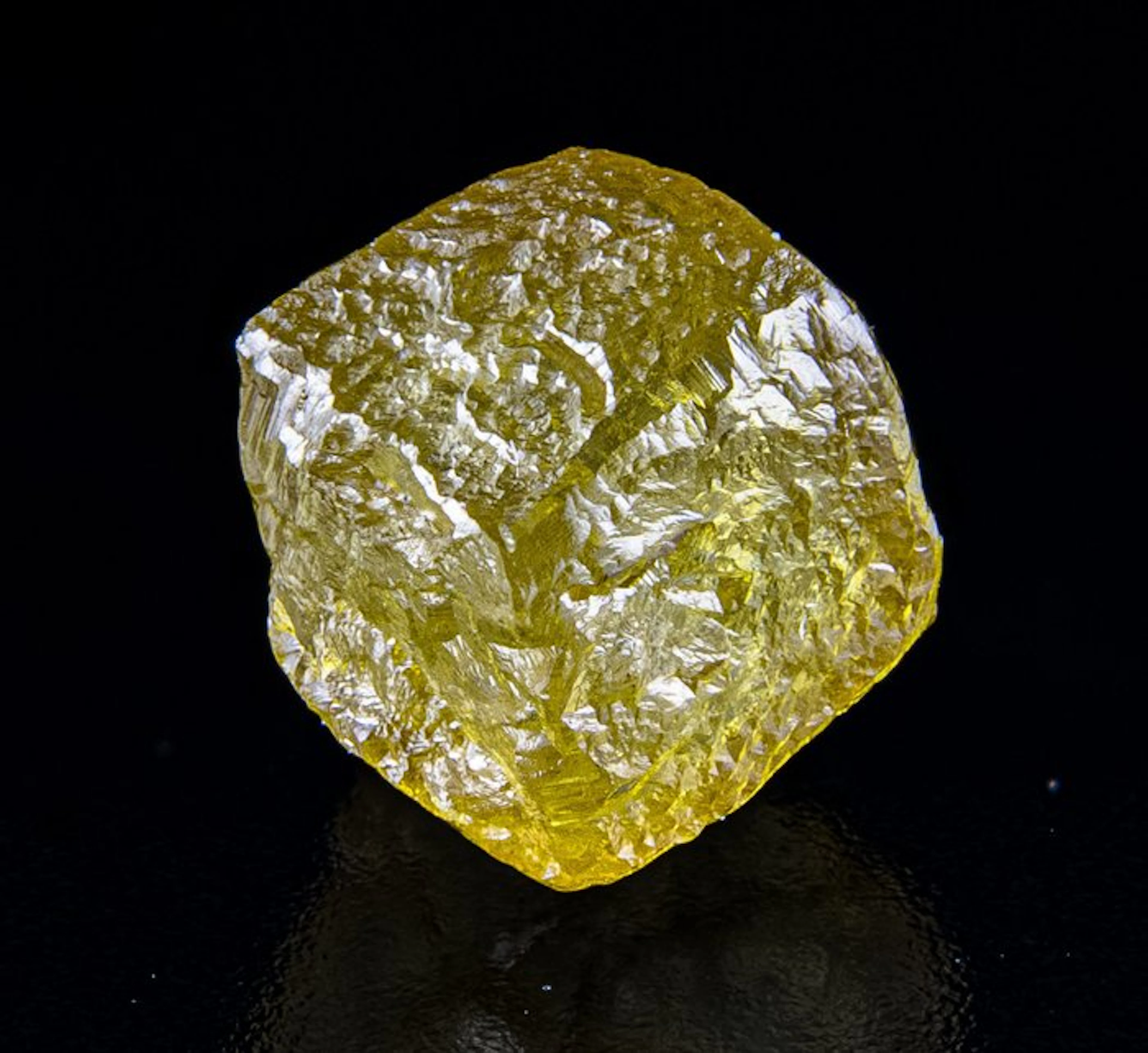 DIAMOND 0.31 CARATS !! FANCY VIVID YELLOW - EXCEPTIONAL...