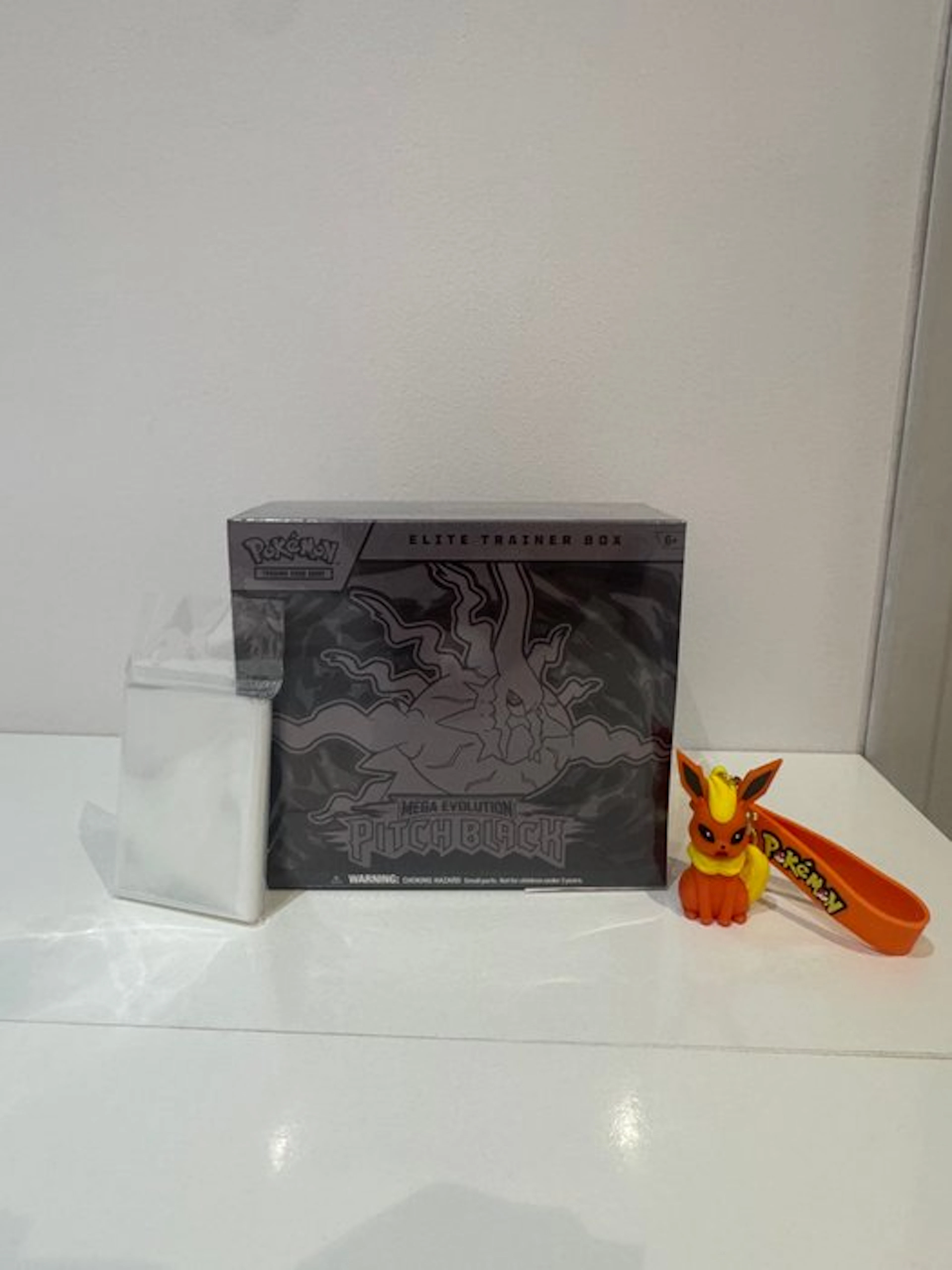 Pokémon Elite trainer box - Mega Evolution